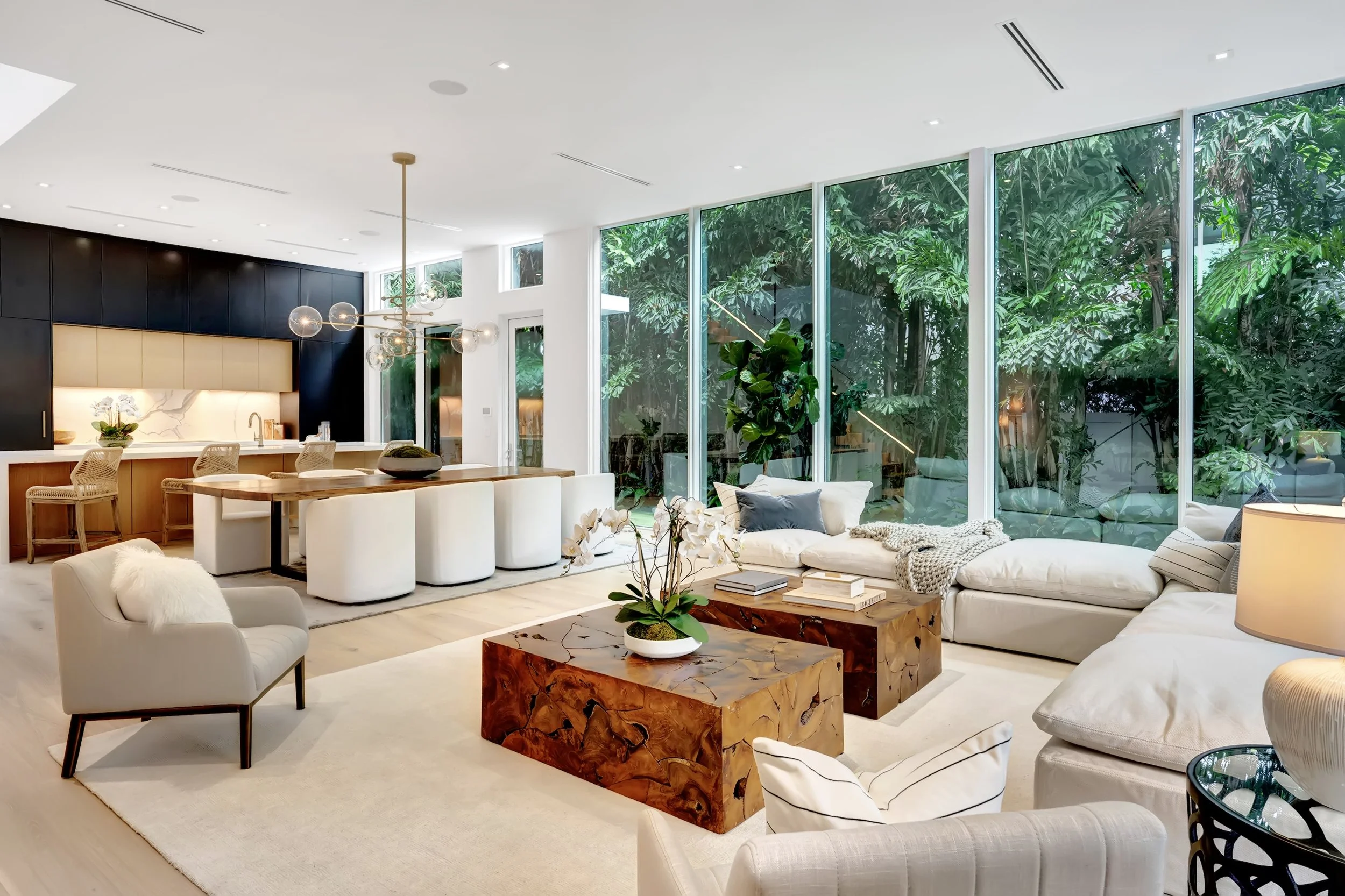 239 NE 7th Ave - Living Room