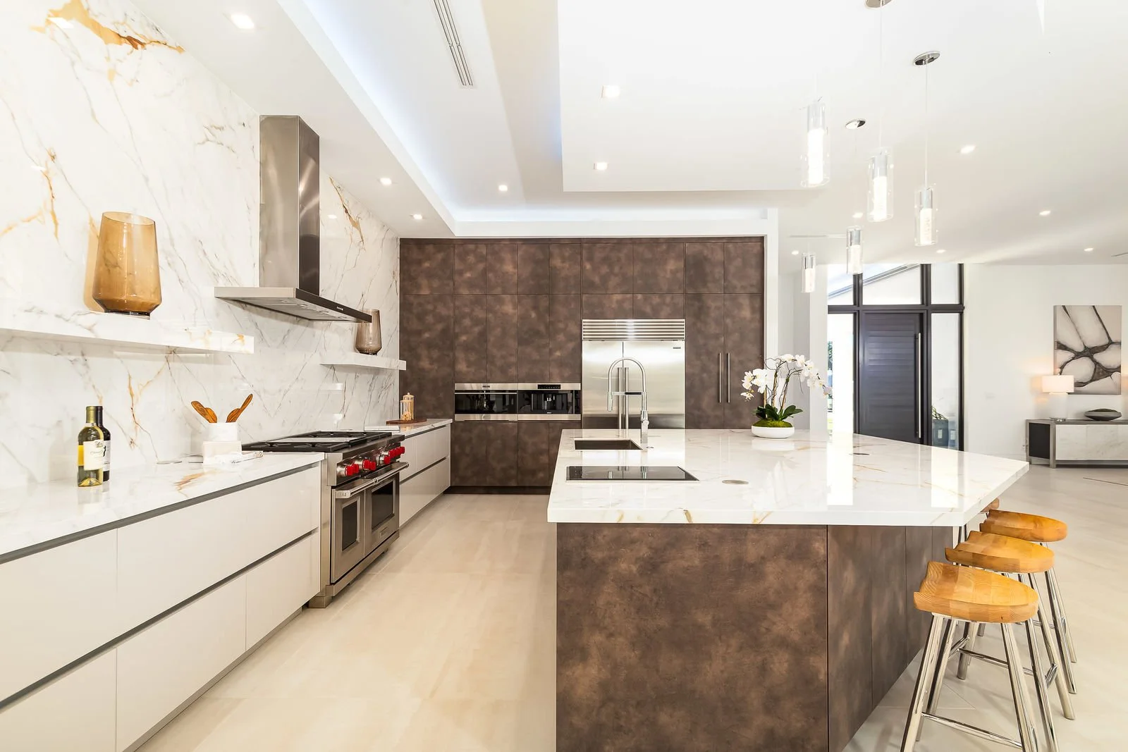 335 NE 6th Street - Kitchen