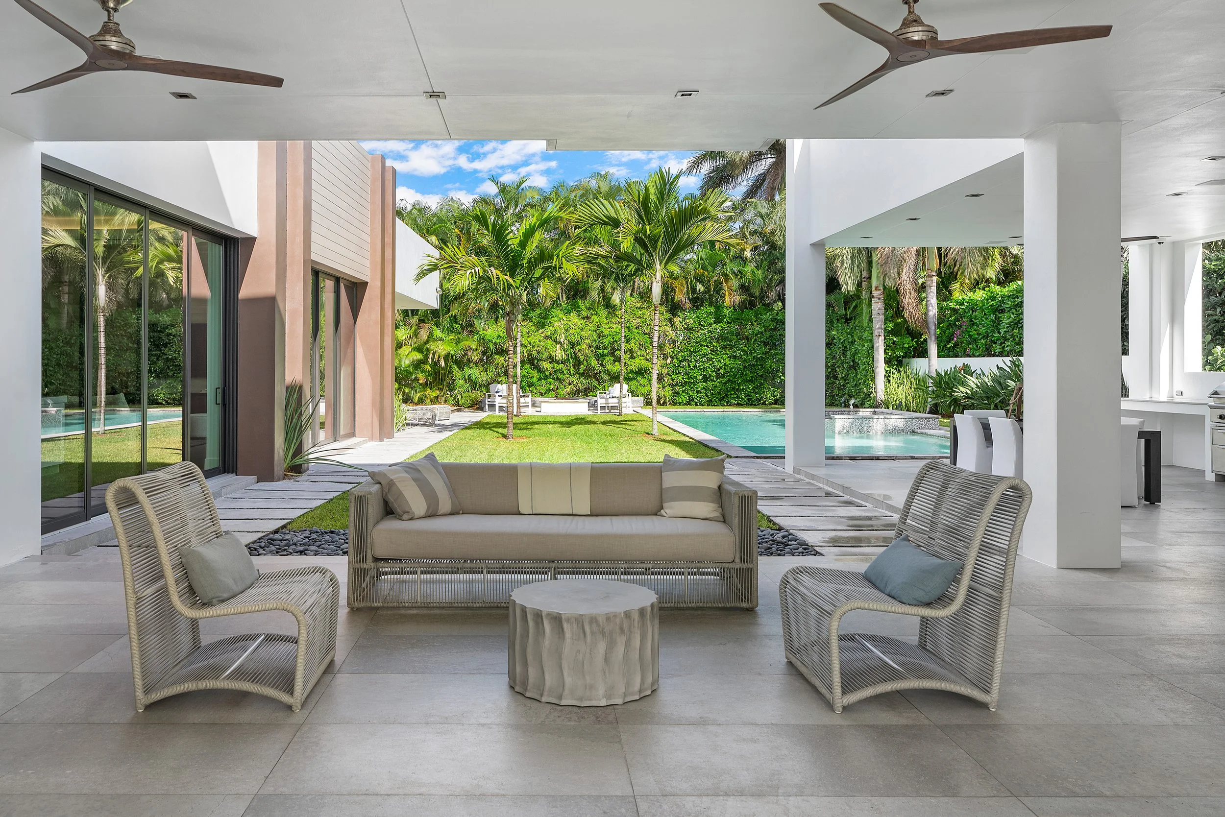 383 Thatch Palm Drive, Boca Raton - Outdoors
