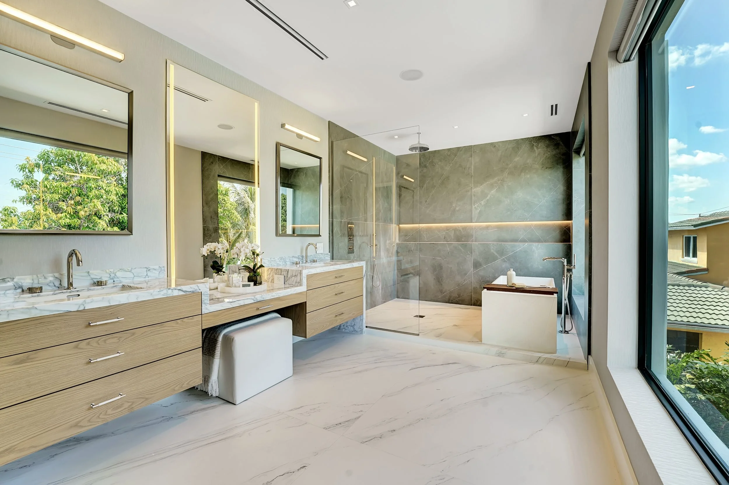 855 NW 4th Ave, Boca Raton - Master Bathroom