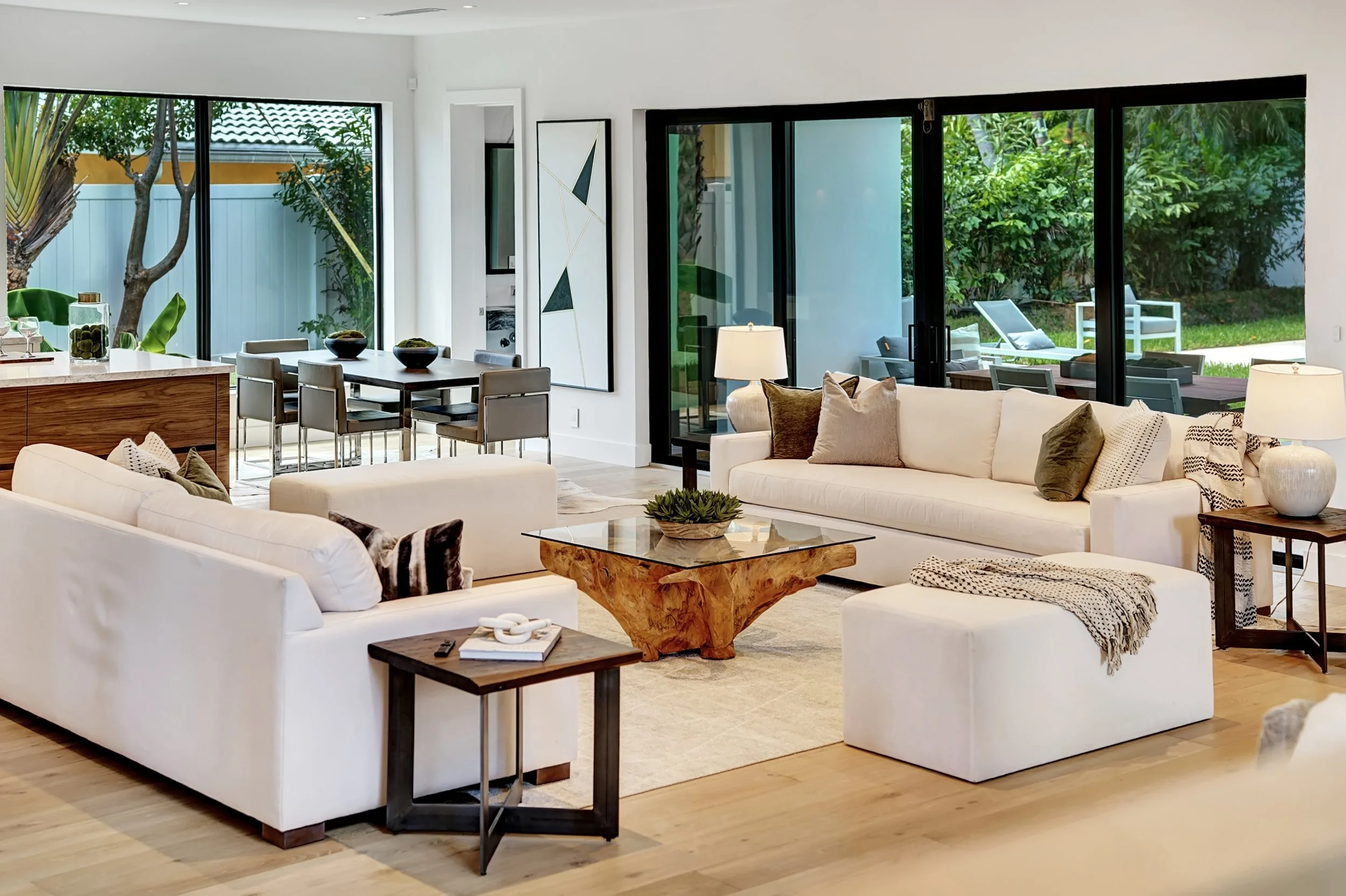 855 NW 4th Ave, Boca Raton - Living Room