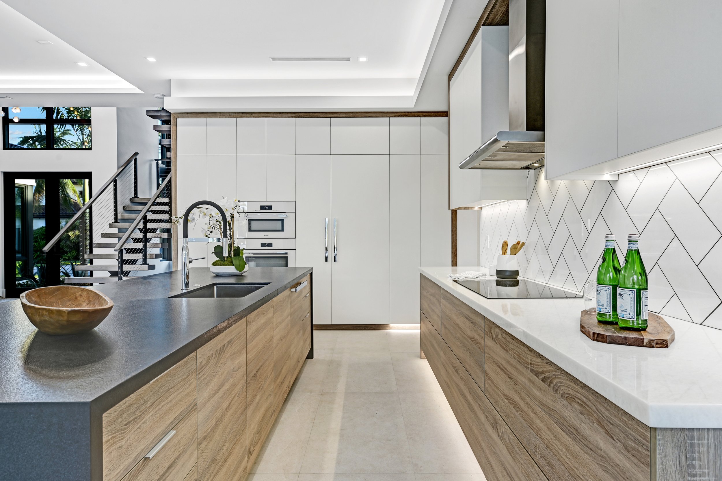933 Allamanda Drive - Kitchen
