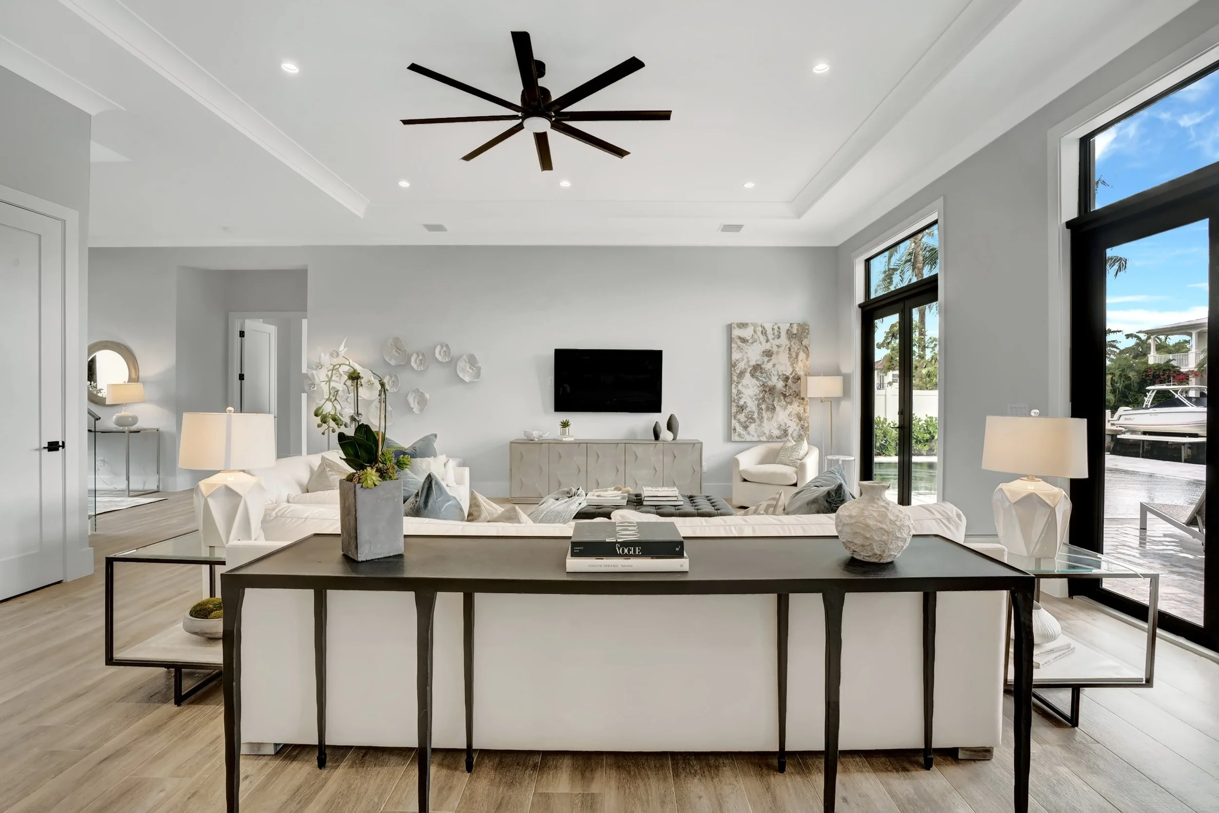 1021 Brooks Lane - Living Room