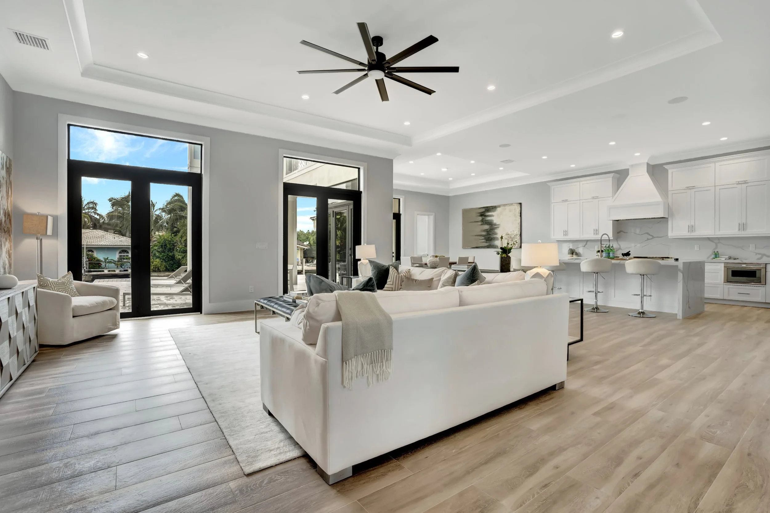 1021 Brooks Lane - Living Room