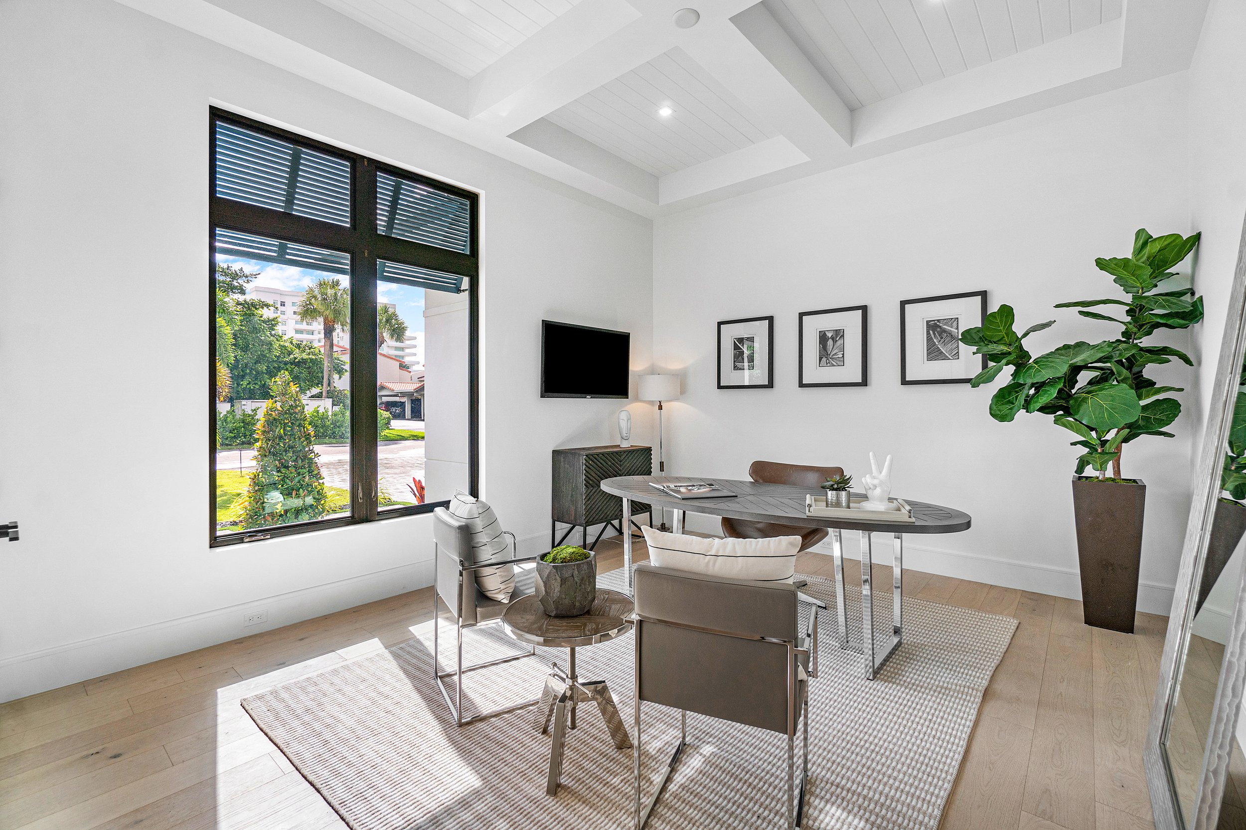 2101 Banyan Road - Office