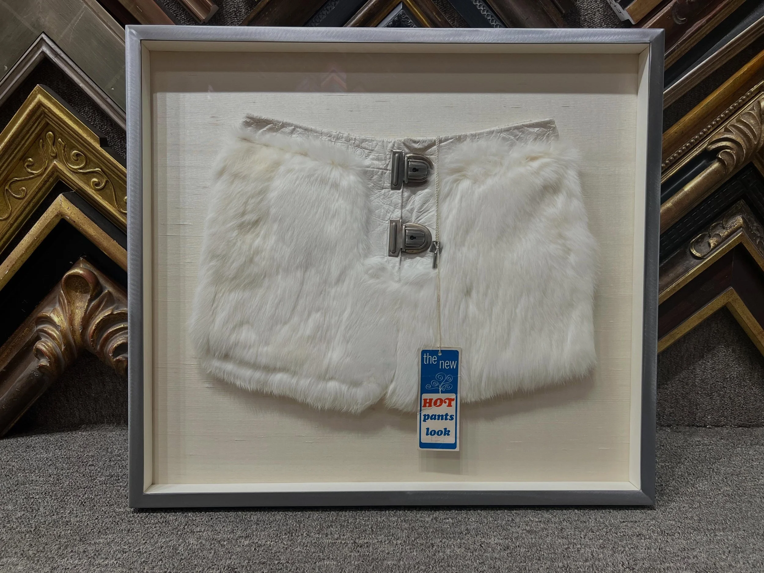 The new hot pants look done in an @astreetframes welded steel frame. This was a fun project!

#cravenallengallery