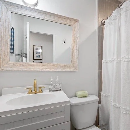 minimalist-bathroom-decor.JPG