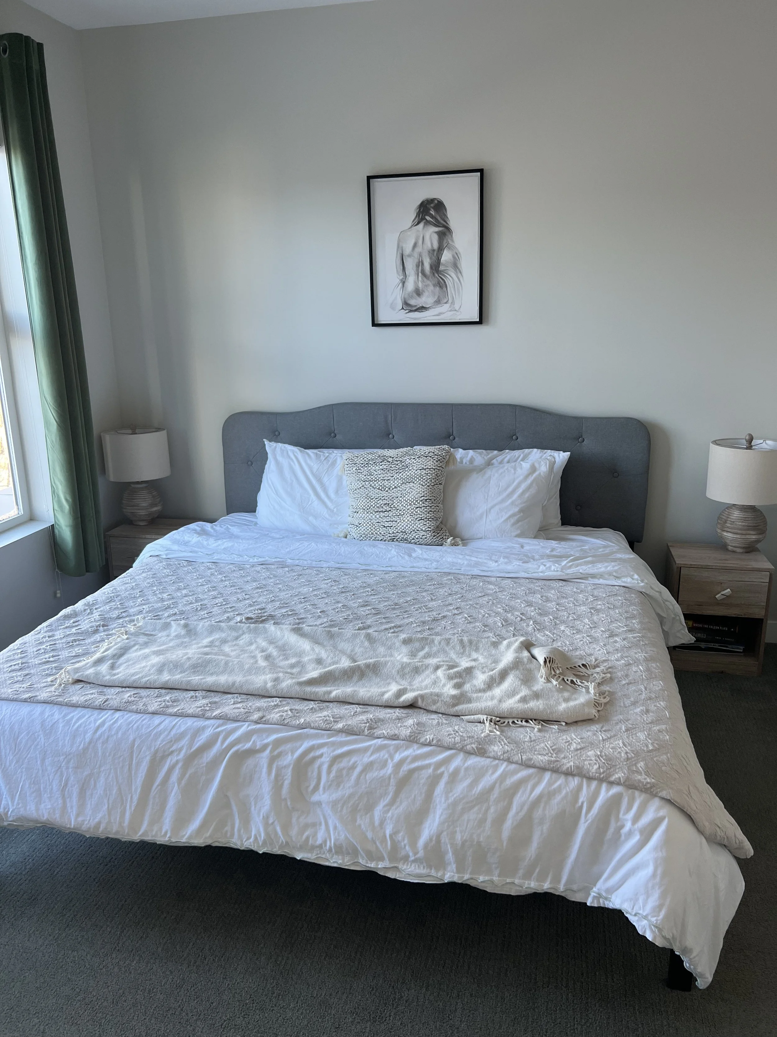 layered-bedding-home-staging.jpeg