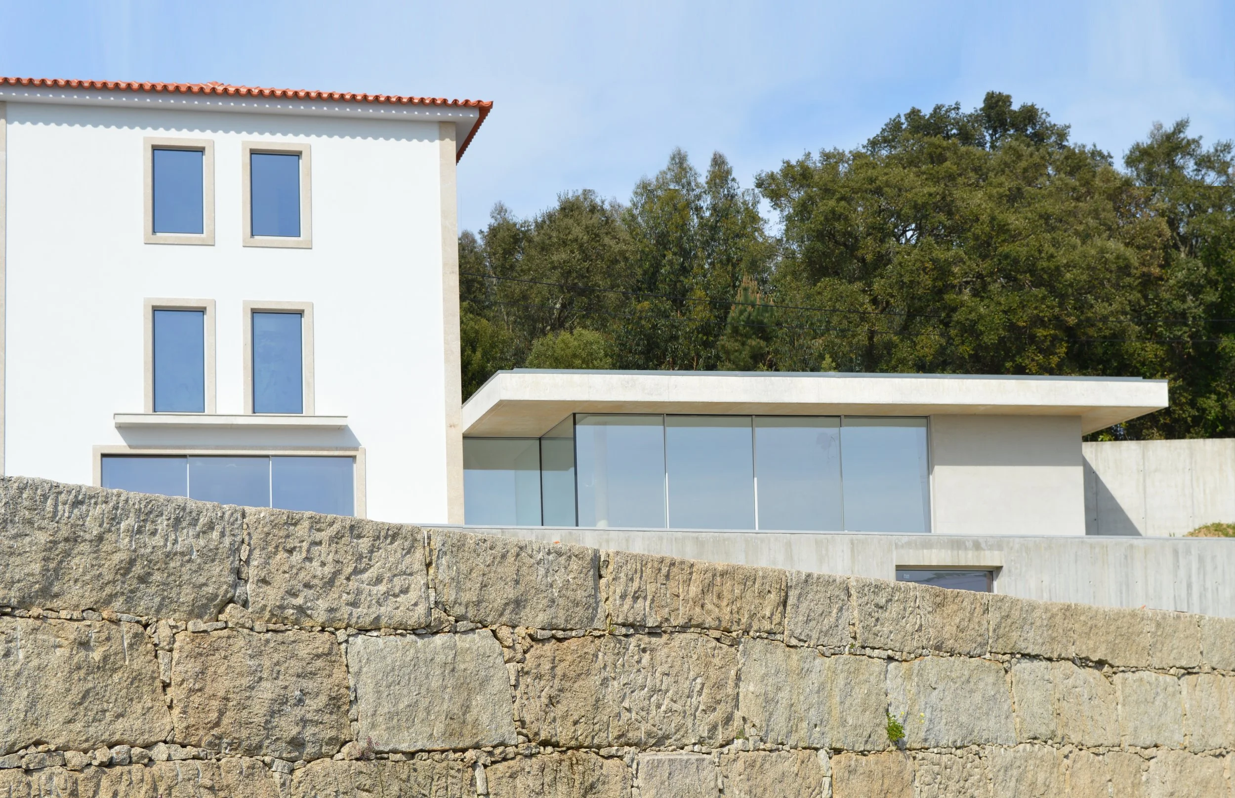 Tiago Frazao - House in Vila Nova de Gaia.jpg