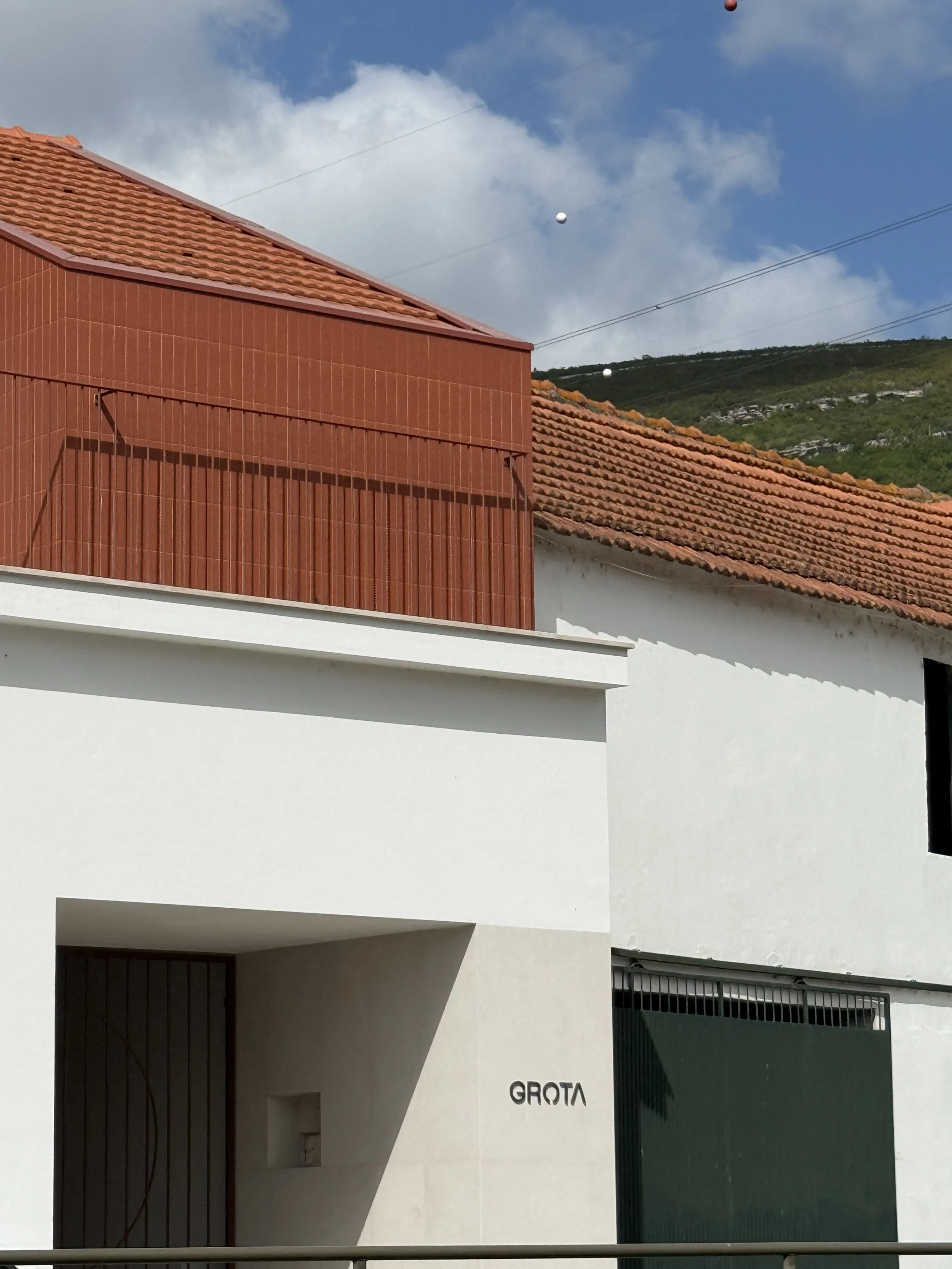 TIAGO FRAZÃO ARQUITETOS - LEIRIA - FONTES.JPG