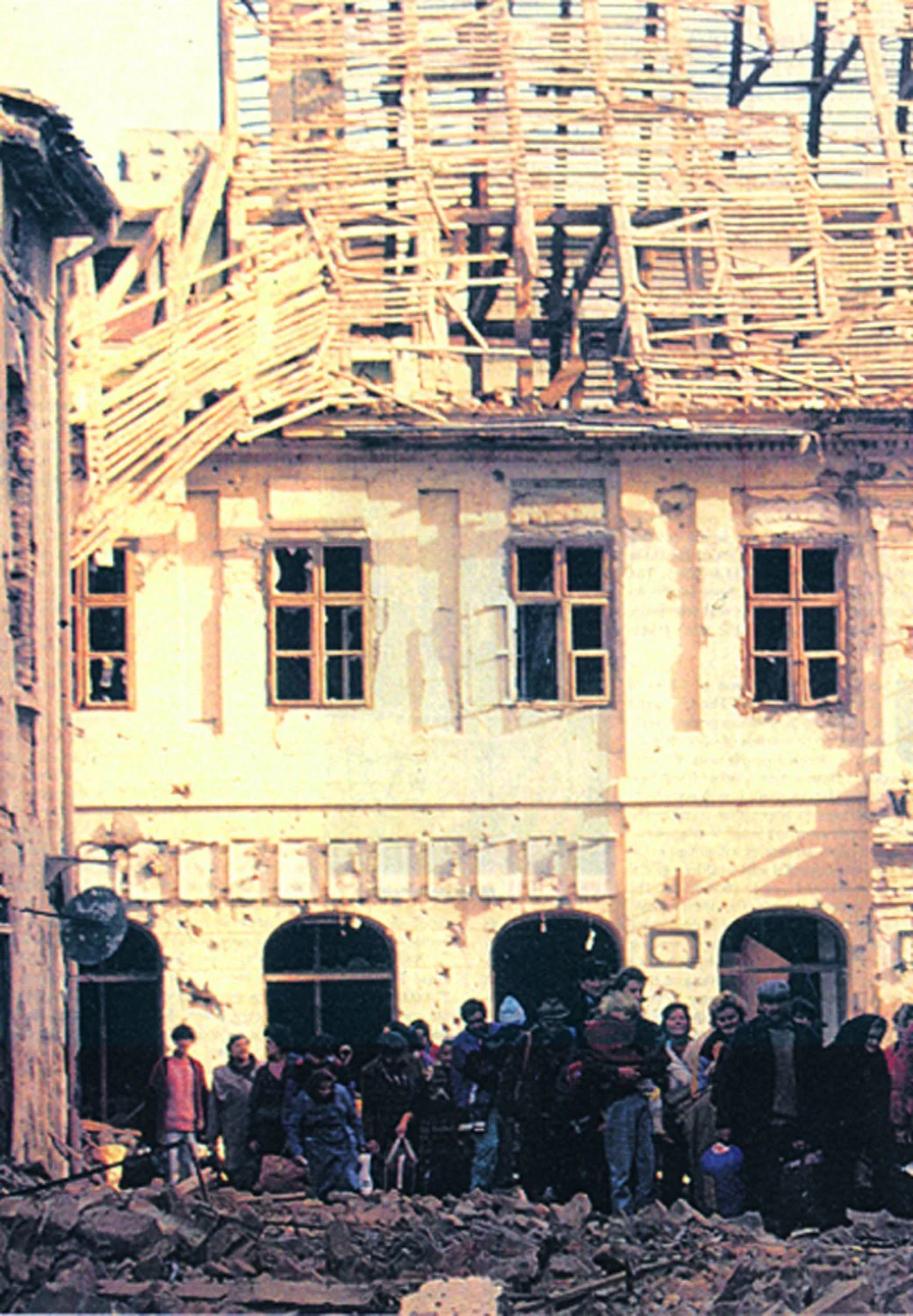 1 roof+damaged-2.jpg