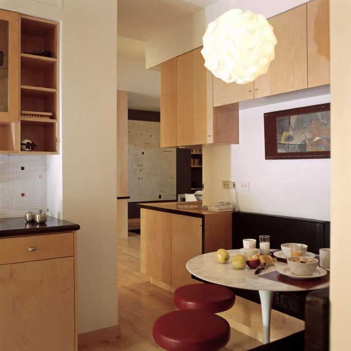Kitchen eat-in copy.jpg