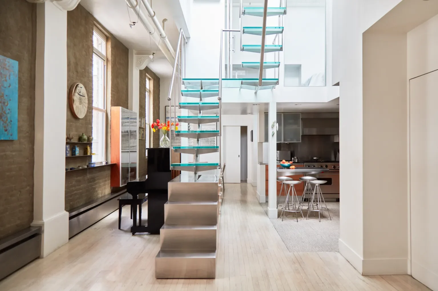 Nasim-Alikhani-Home-Tour-Domino-36.webp