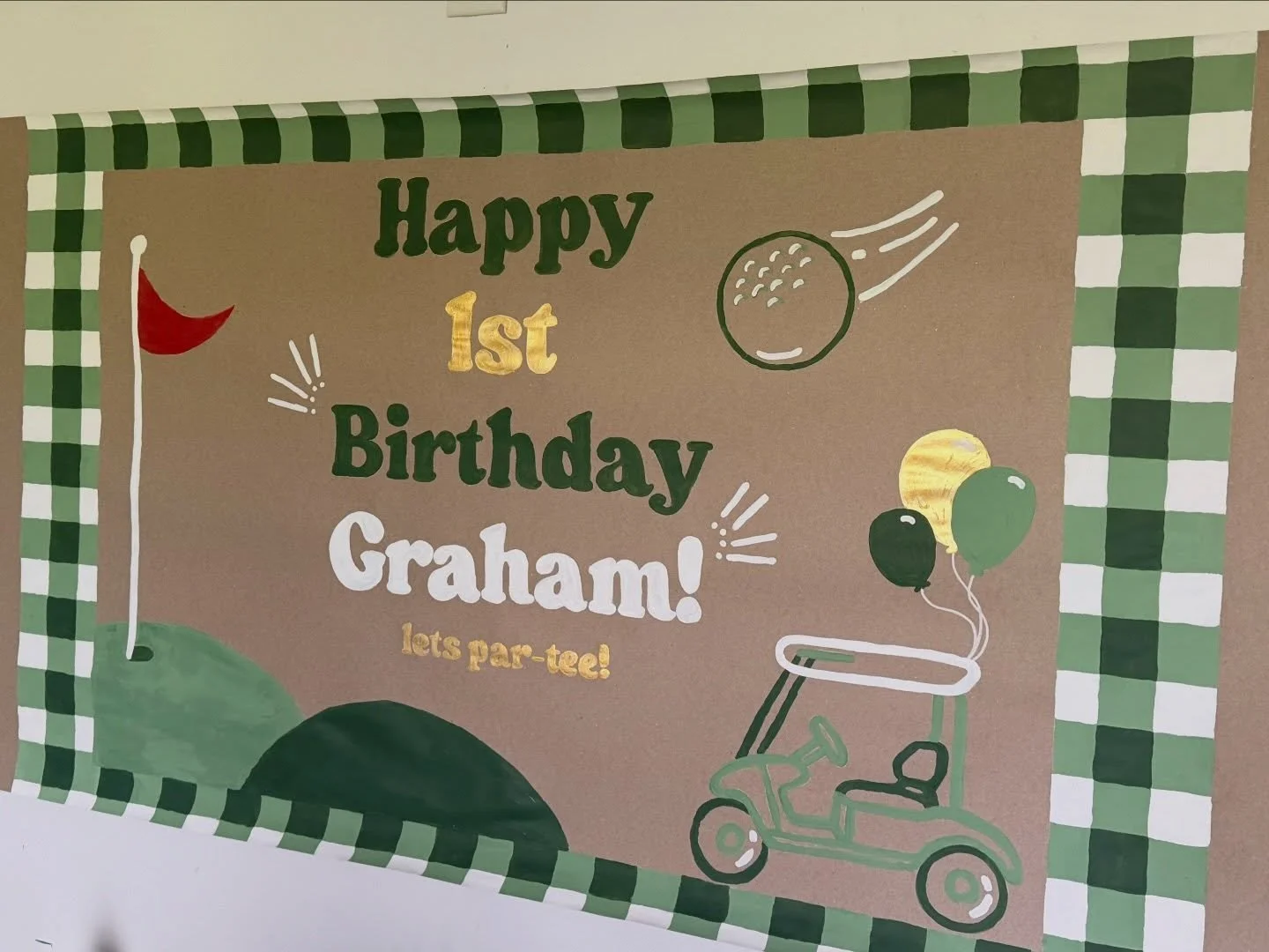 Cutest banner for the cutest one-year-old! ⛳️💚 I&rsquo;d say this banner was a hole in one! 👏🏼 

If you&rsquo;re looking for a custom banner, message me!