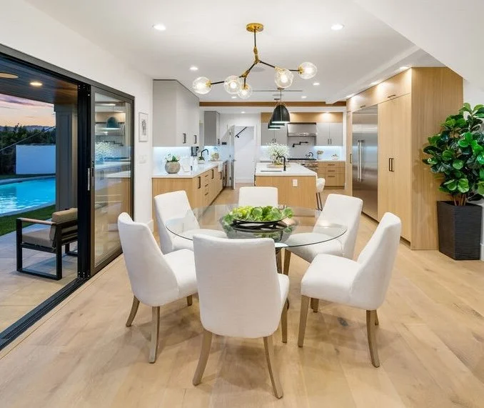 Transitional vacant home staging for a property listing in Studio City