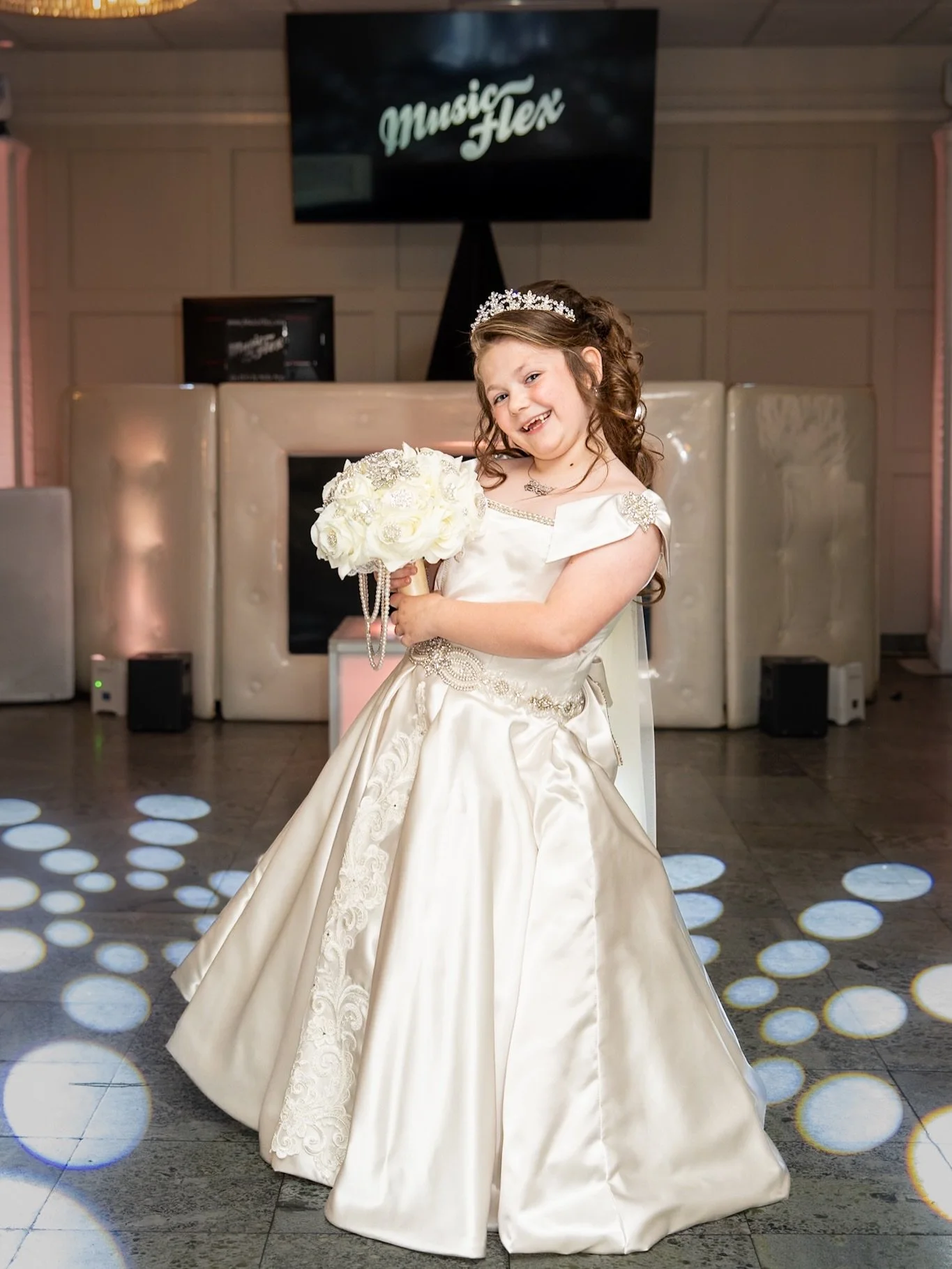 Valentina&rsquo;s First Holy Communion Party was truly a night to remember! ✨

From the moment the celebration began until the very last dance, every detail reflected the joy, love, and excitement surrounding this special milestone. Surrounded by fam