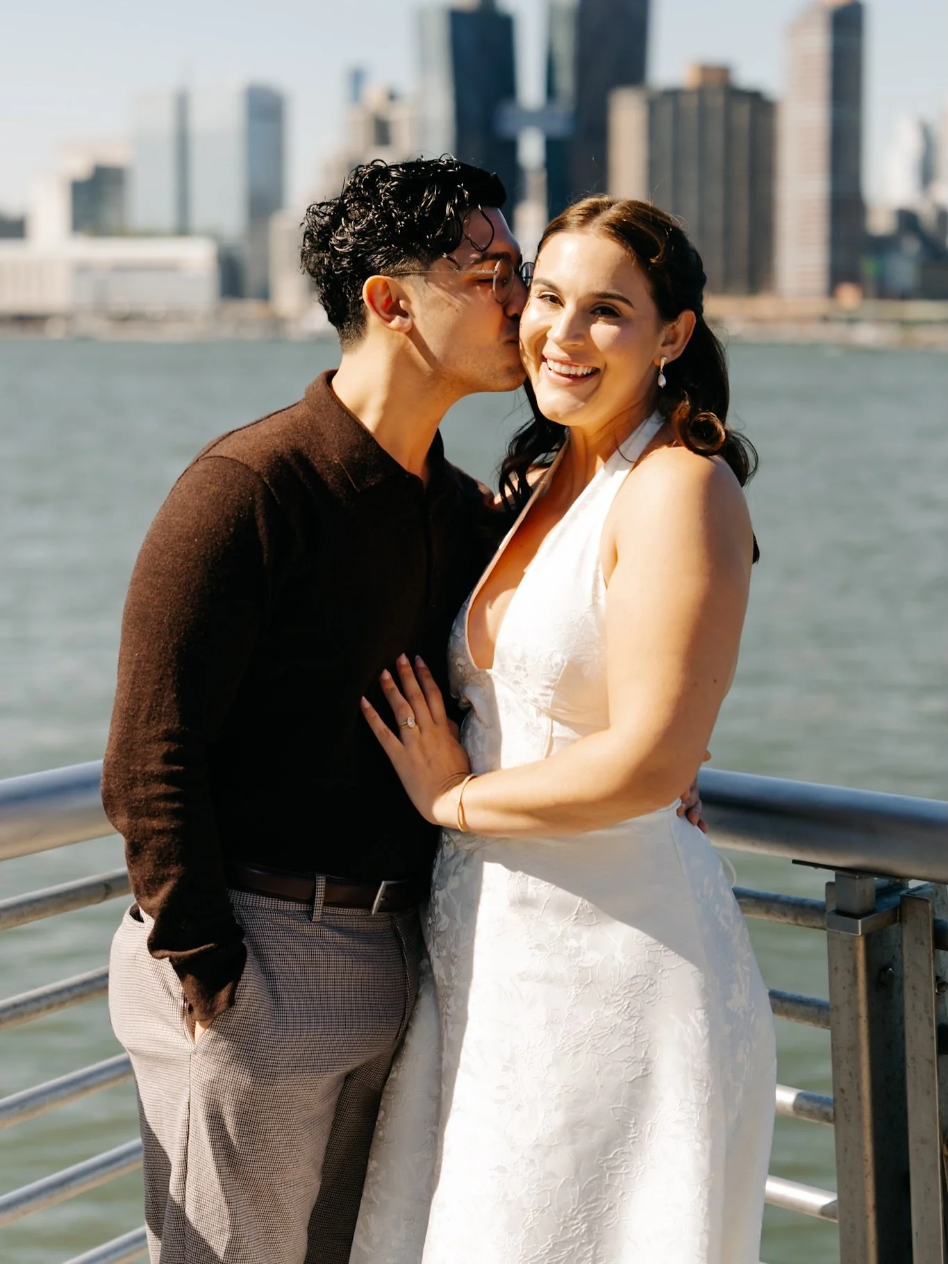 DawnMarie &amp; Matt | Amore in Bloom 💍❤️ (Part 1)

A beautiful engagement photoshoot followed by her amazing Bridal Shower in Long Island City, with the breathtaking Manhattan skyline as our backdrop. But as beautiful as the setting was, the story 