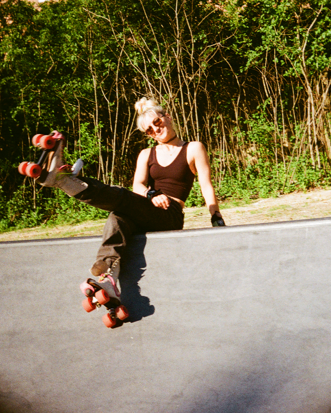 stefsittingskate.gif
