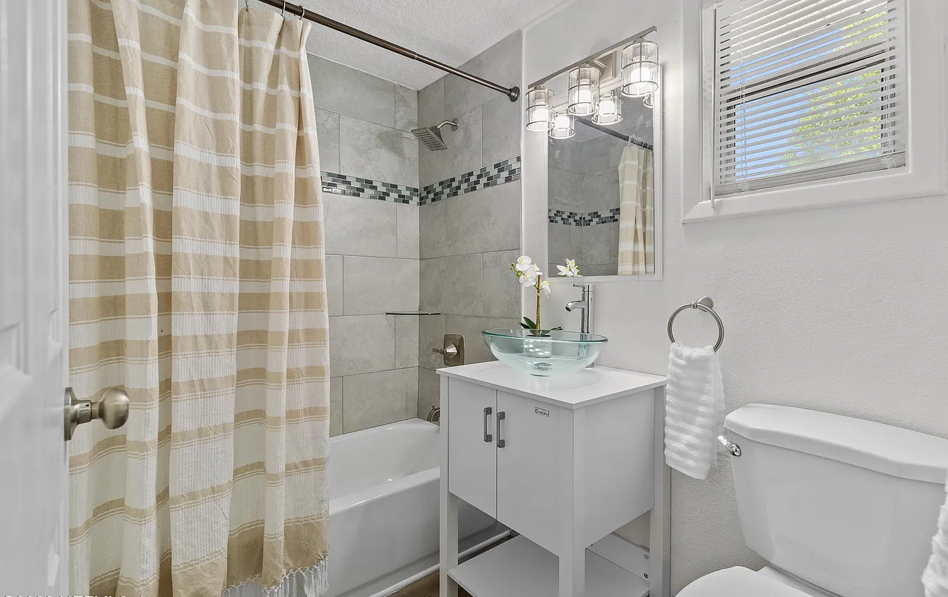 Custom Bathroom - Jacksonville, FL