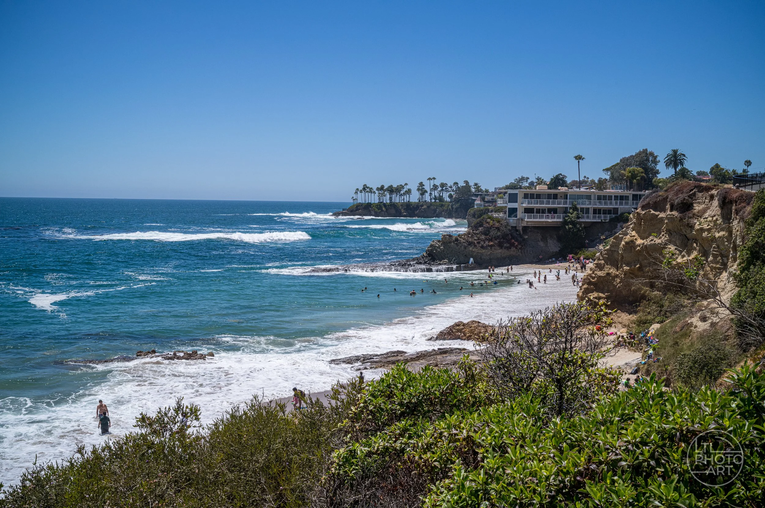 Coastal view from Heisler Park looking north toward Divers Cove and Fisherman’s Cove in Laguna Beach, California.