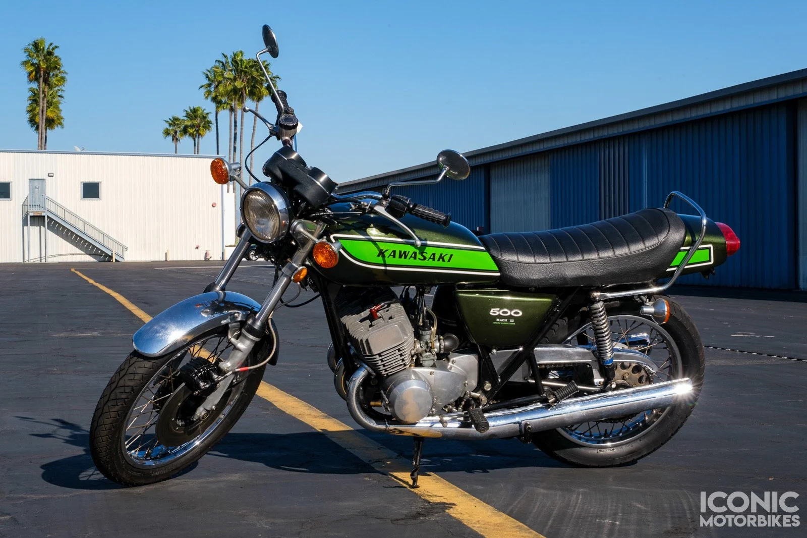 Kawasaki-H1-Mach-III-Front-Left-Featured.jpeg