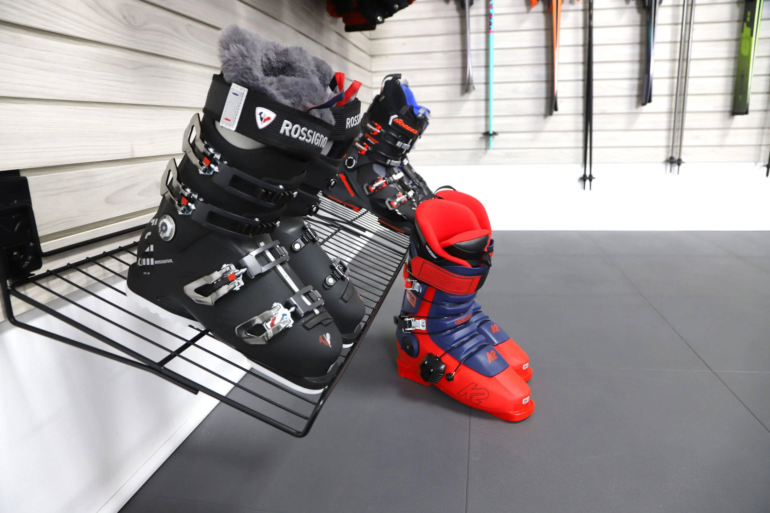 MKE-Slatwall---Winter-sports-storage-and-racks---Snowboard-and-Ski-Singles-55.jpg