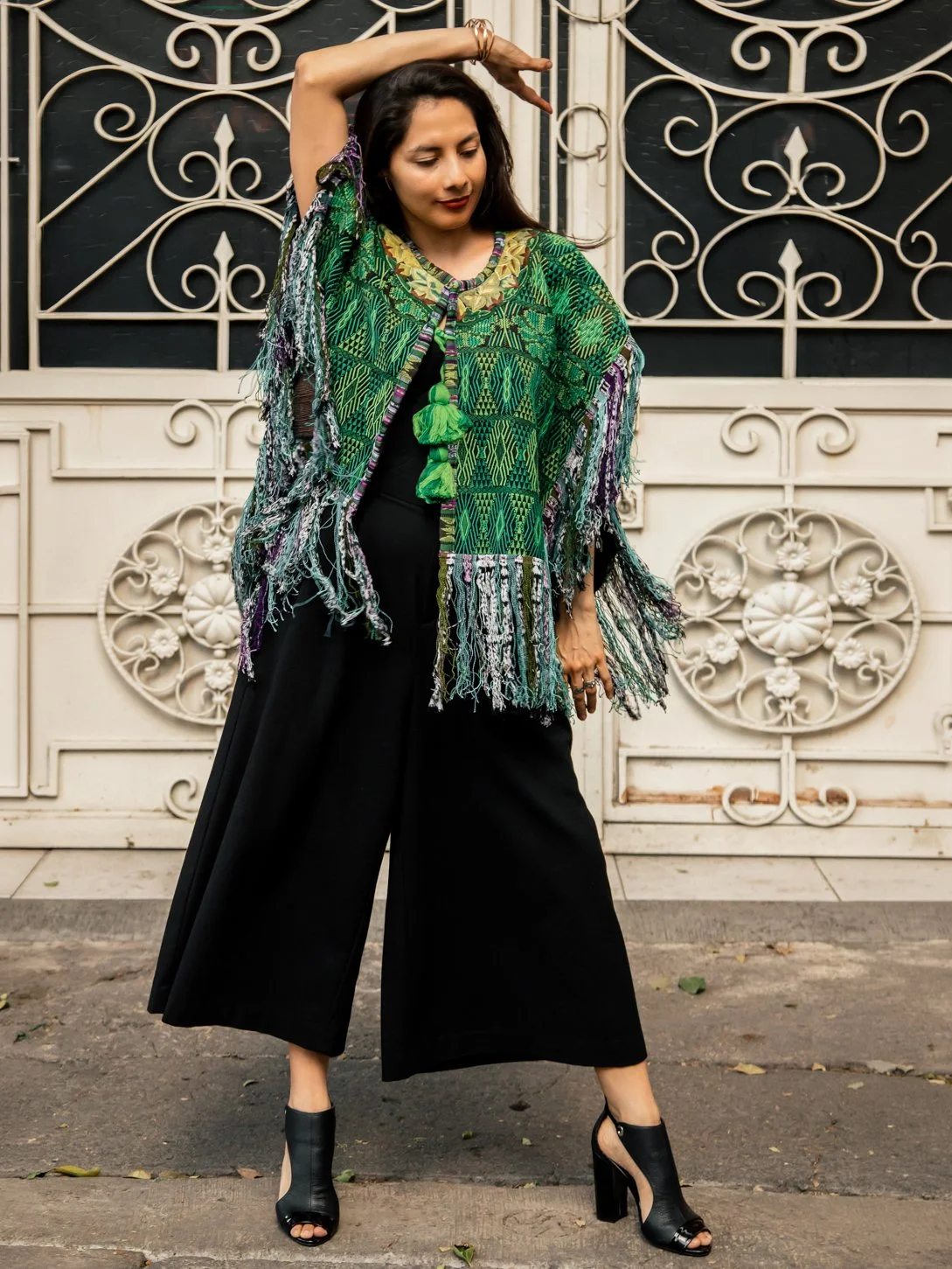 dos-olmecas-handwoven-mexican-cape-cuello-green.jpg