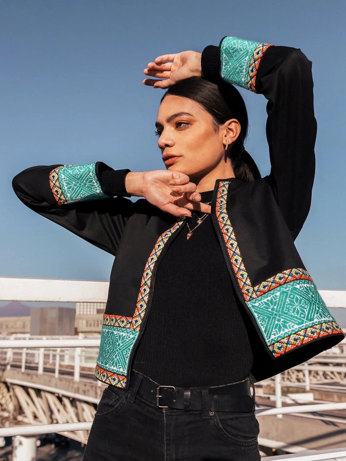 dos-olmecas-handwoven-mexican-blazer-textiles-saco-turquoise-embroidered-01.jpg