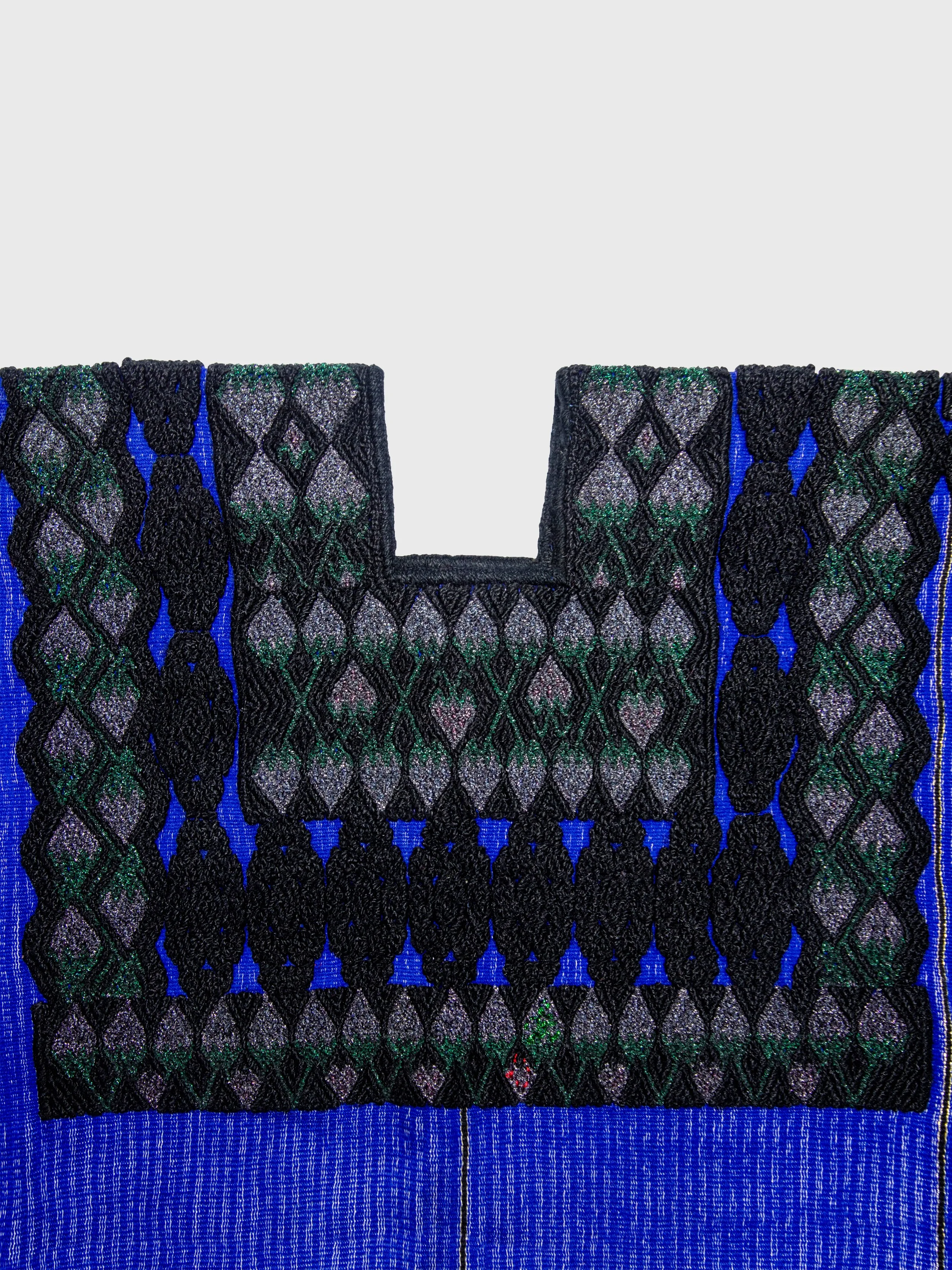 dos-olmecas-handwoven-mexican-huipiles-textiles-embroidered-silver-04.jpg