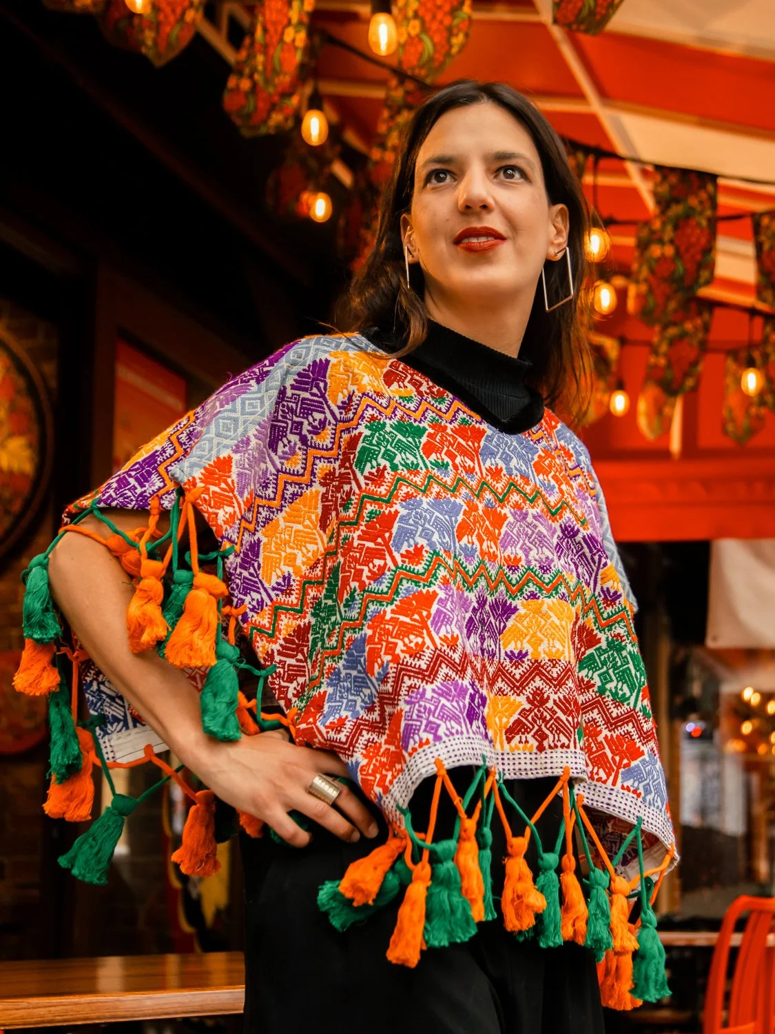 dos-olmecas-handwoven-mexican-cape-cuello-poncho-colourful-closeup.jpg