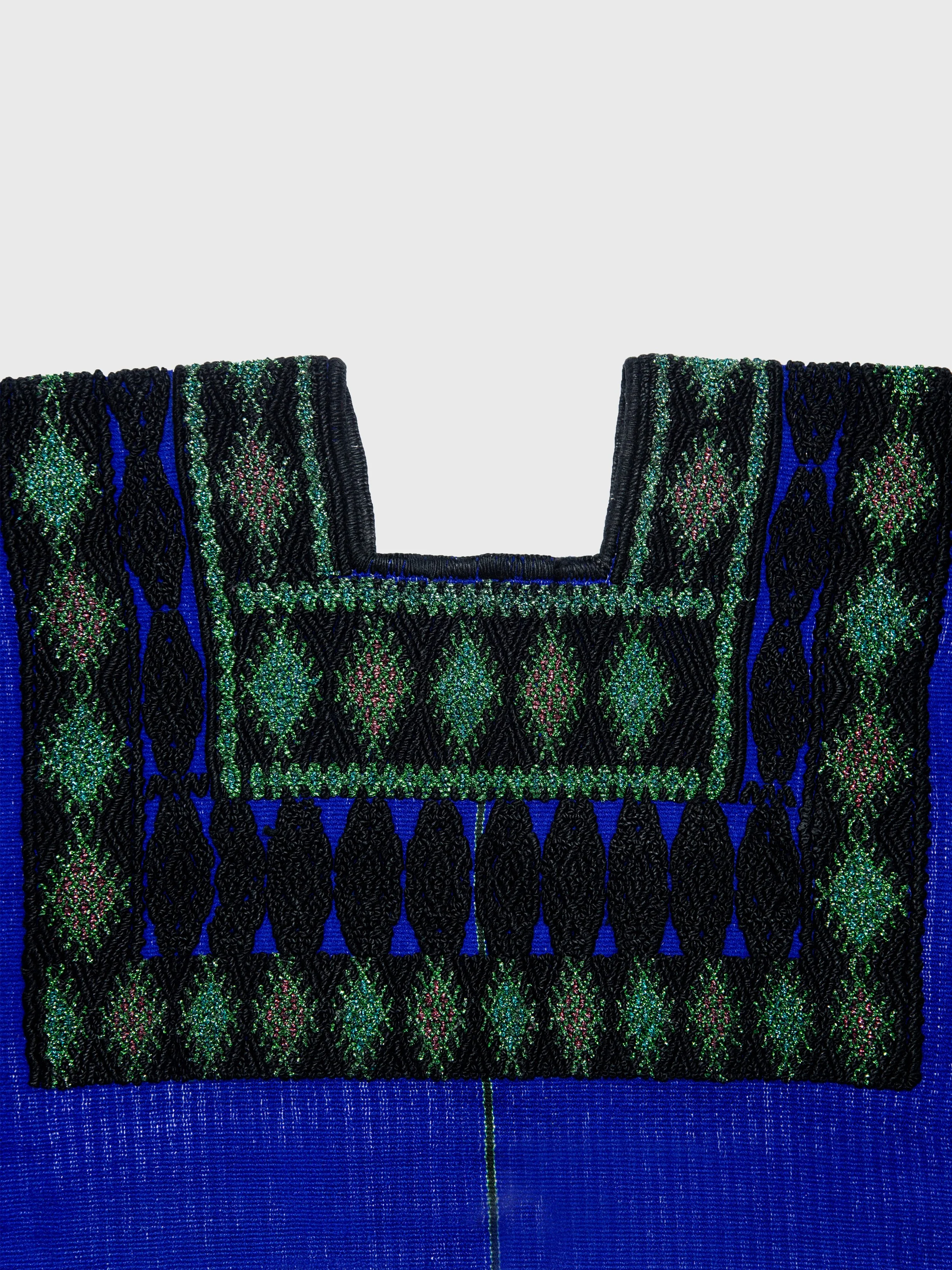 dos-olmecas-handwoven-mexican-huipiles-textiles-embroidered-blue-green-04.jpg