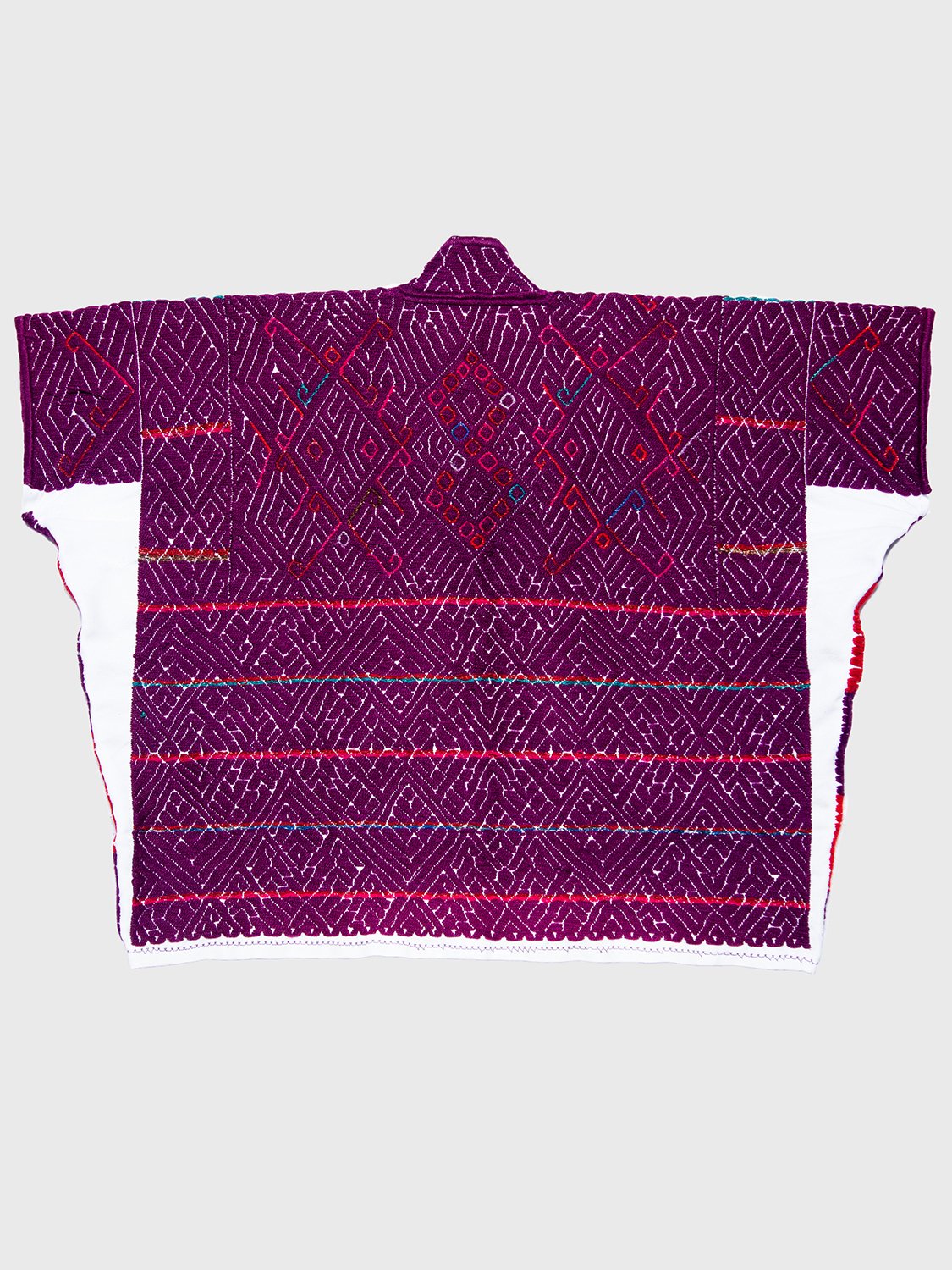 dos-olmecas-handwoven-mexican-huipiles-textiles-embroidered-purple-red-04.jpg
