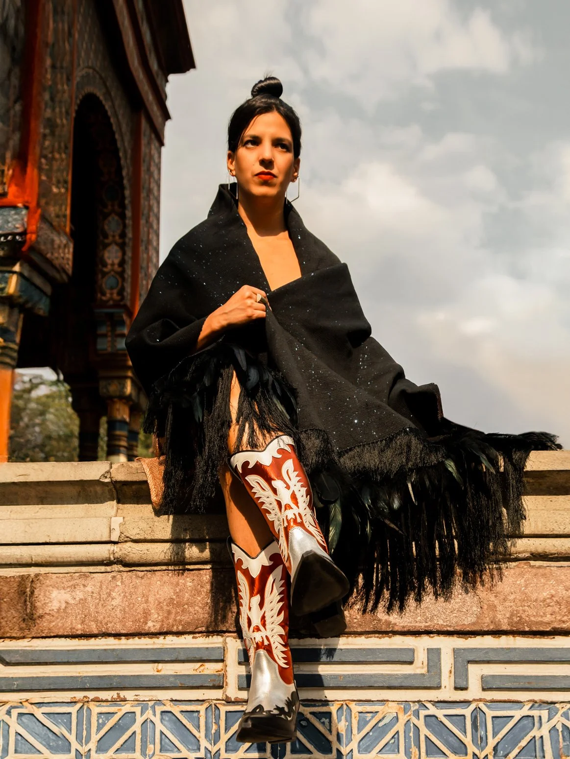 dos-olmecas-handwoven-mexican-shawl-rebozo-black-closeup.jpg
