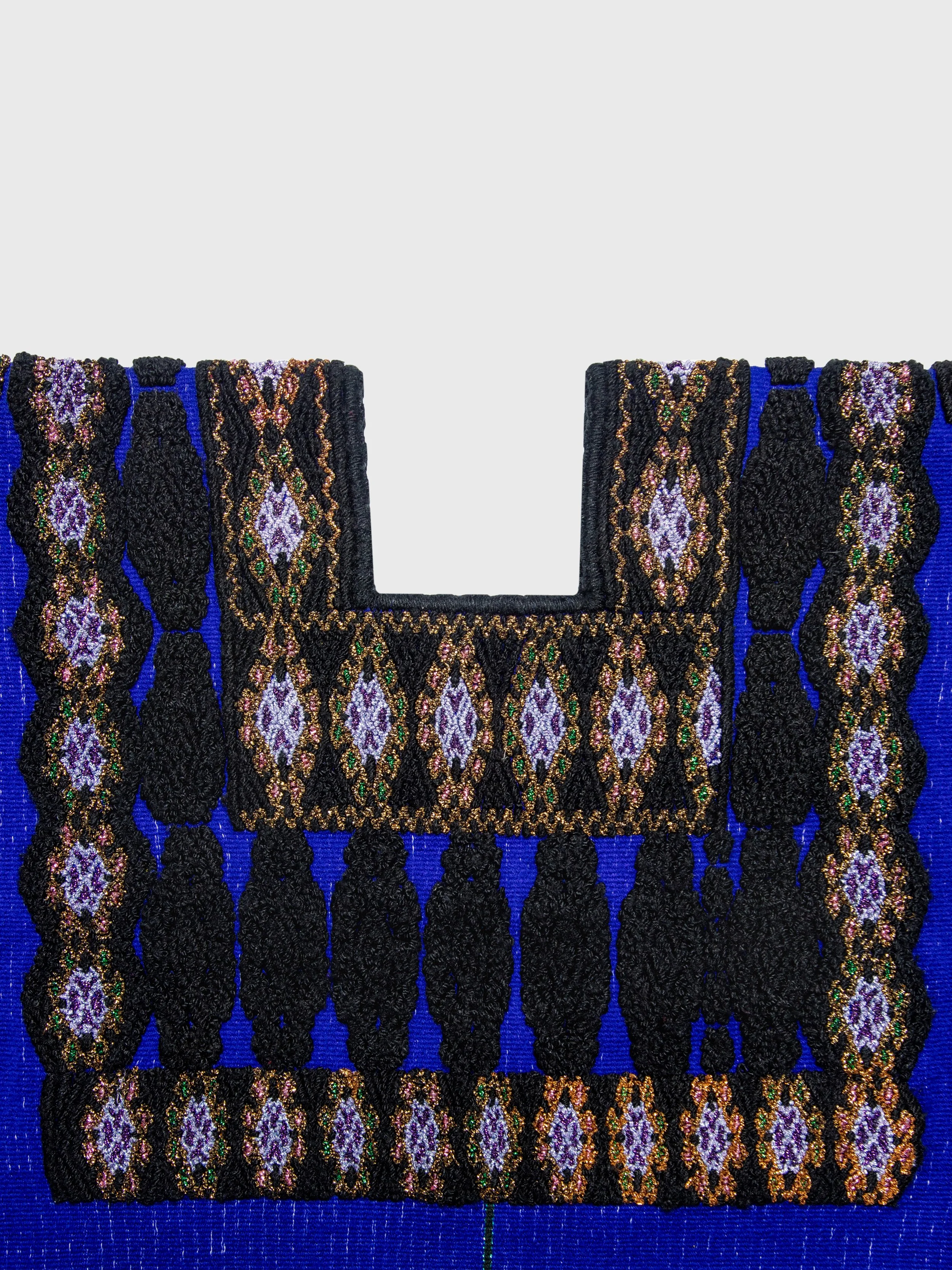 dos-olmecas-handwoven-mexican-huipiles-textiles-embroidered-blue-gold-04.jpg