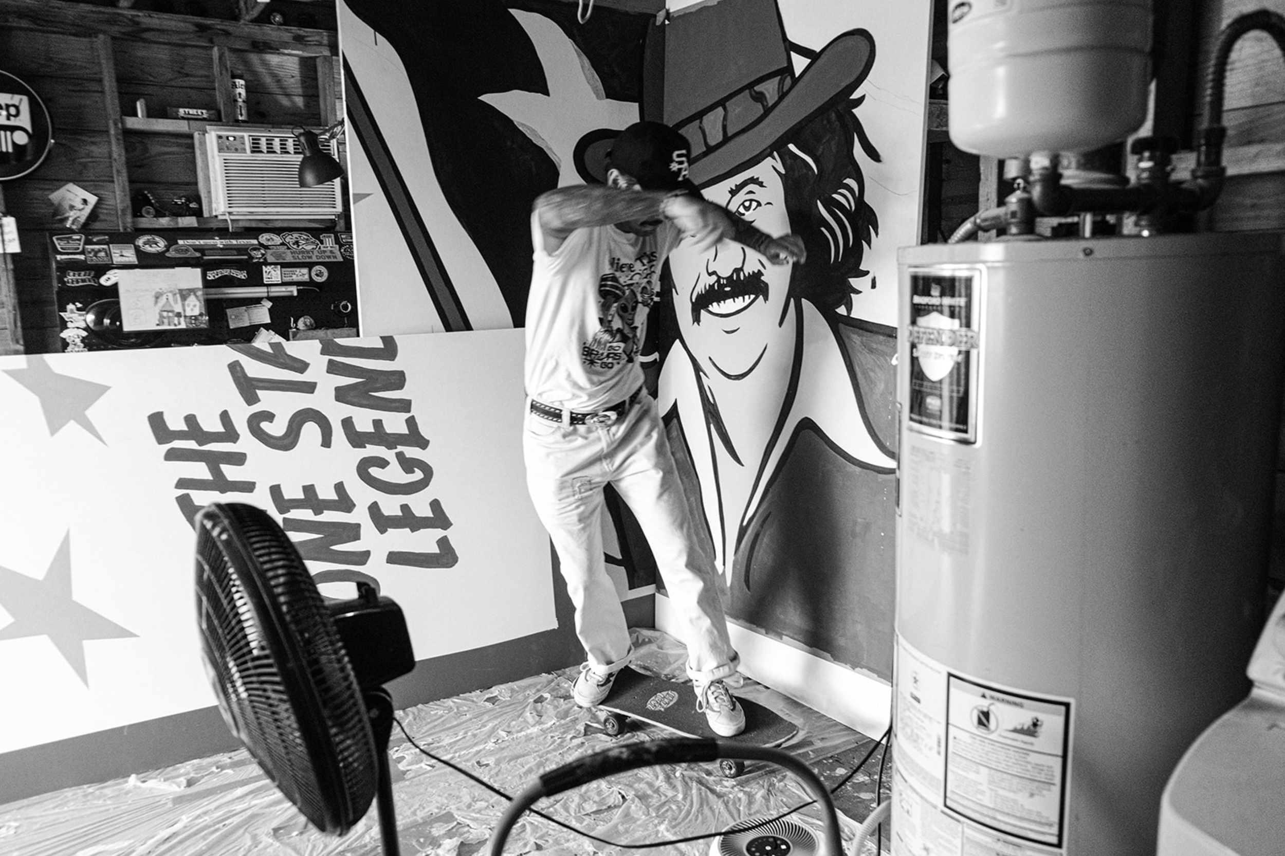 The making of the Freddy Fender x Lone Star Beer mural