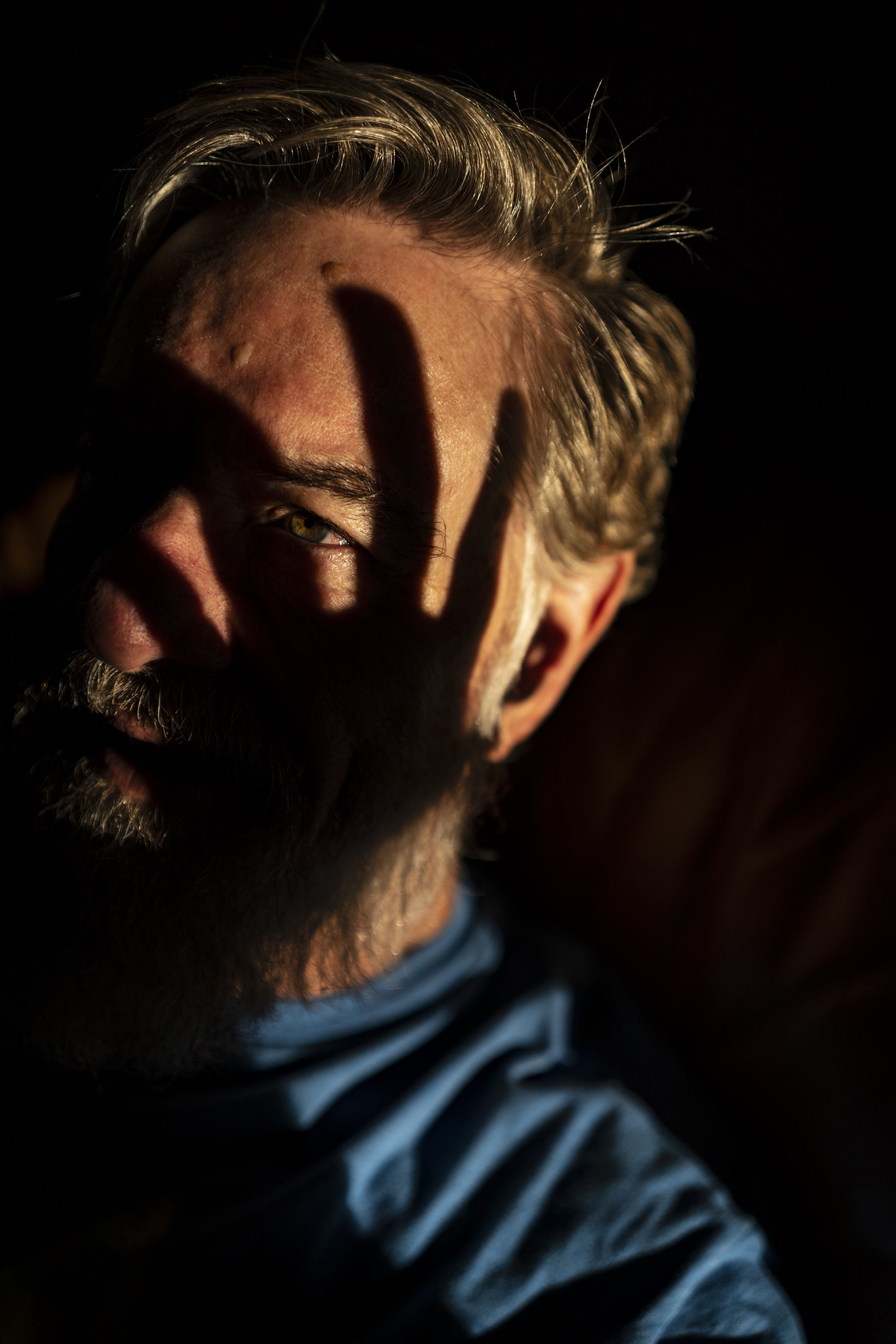 RussPortrait3.jpg
