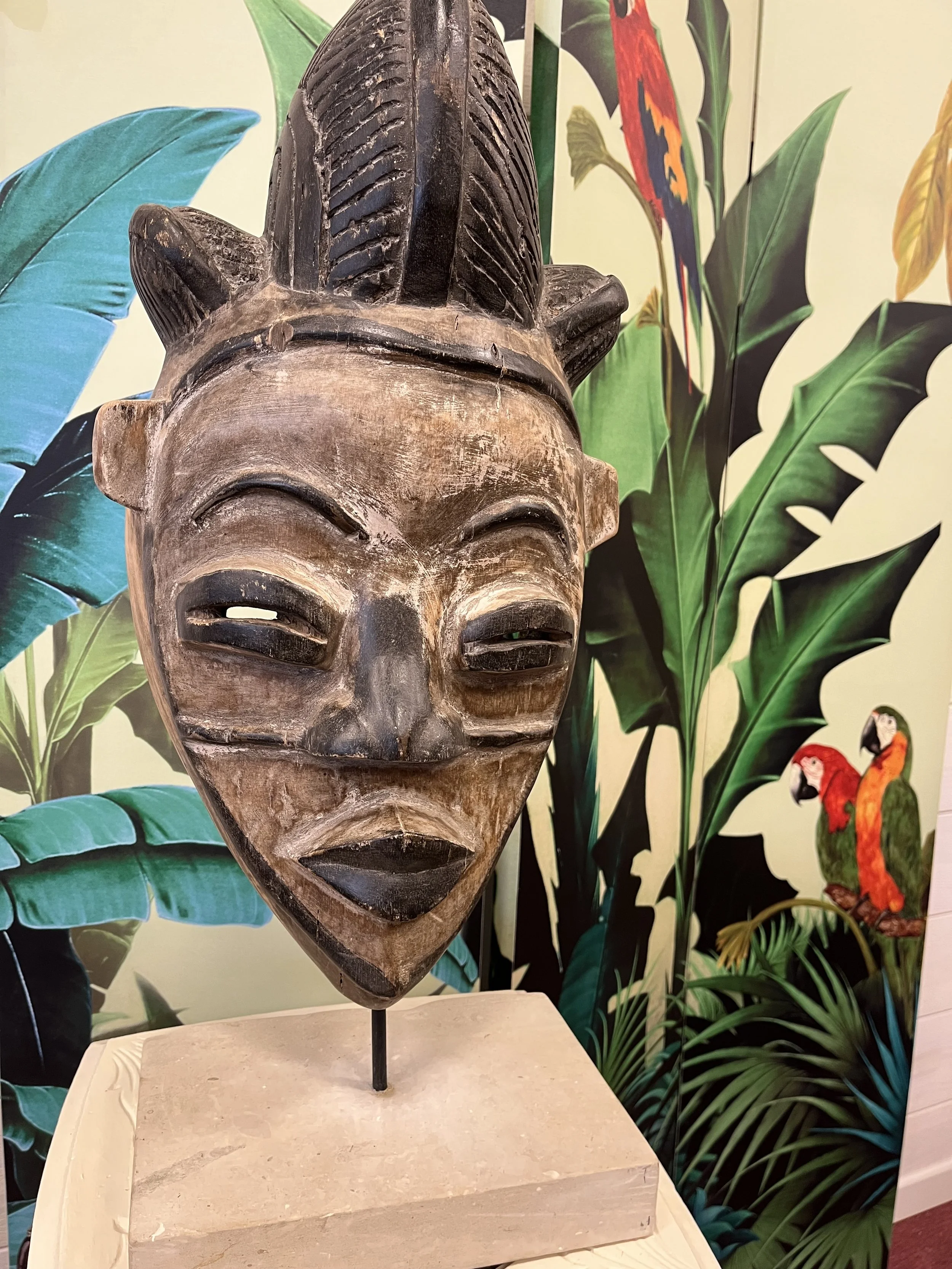 Masque Punu - Le Comptoir de Zanzibar - Brest4.jpeg