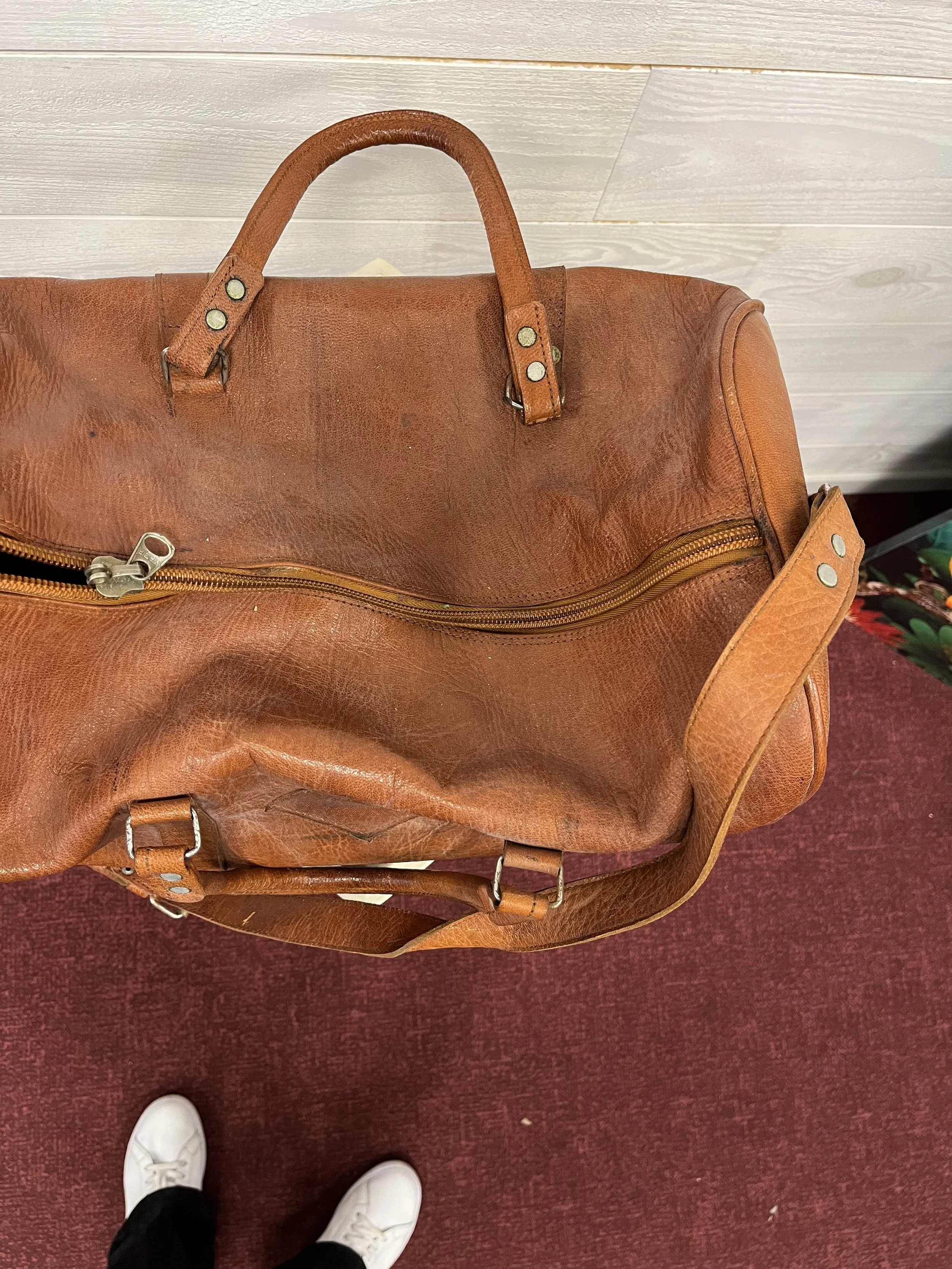 Sac de voyage en cuir de chameau - Le Comptoir de Zanzibar - Brest 2.jpeg