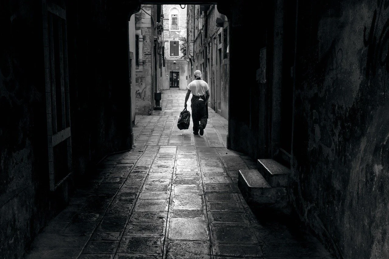 uomo_venezia_bw_2015.jpeg