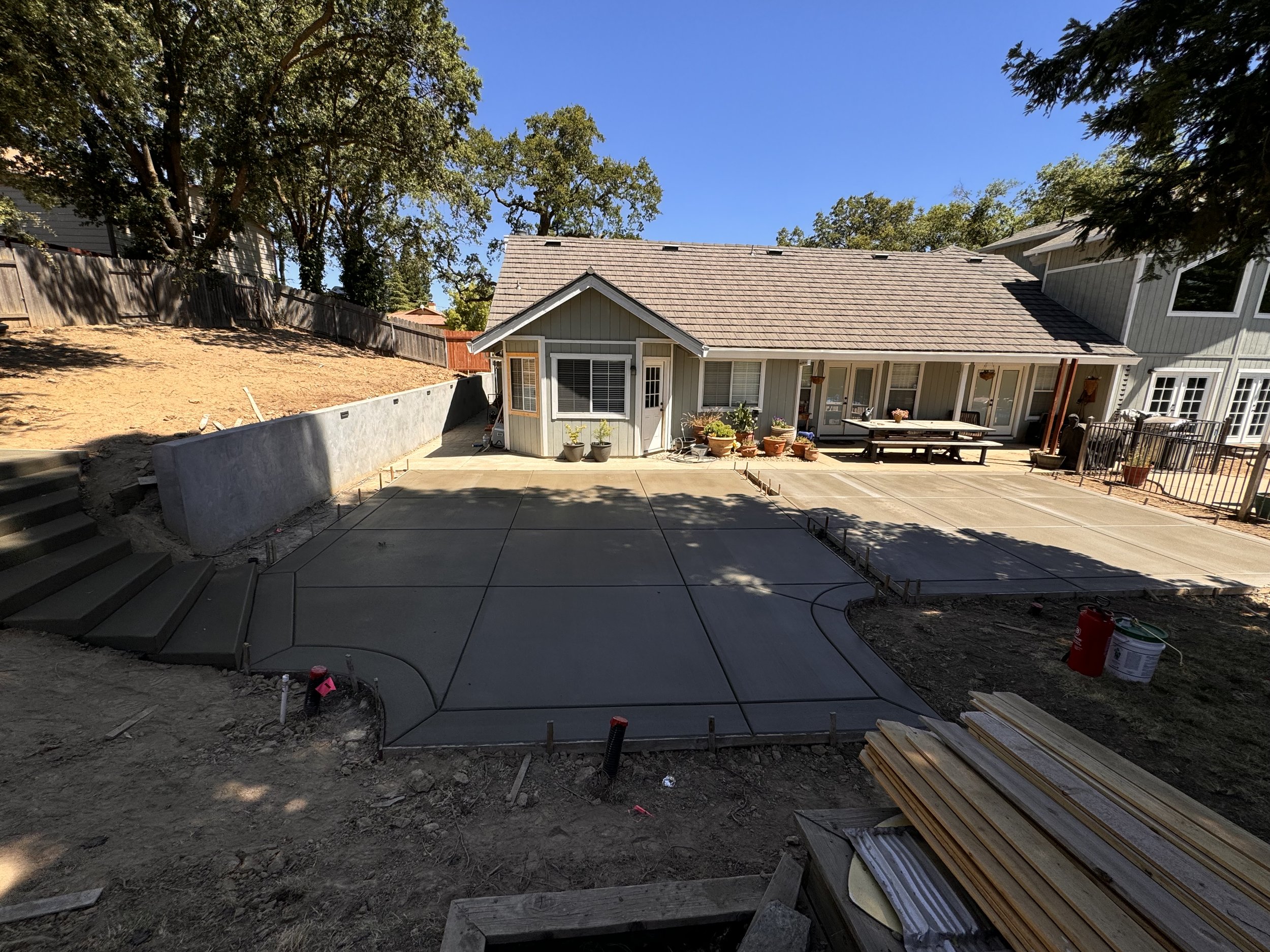 Masonry wall, concrete, planters - Orangevale, CA