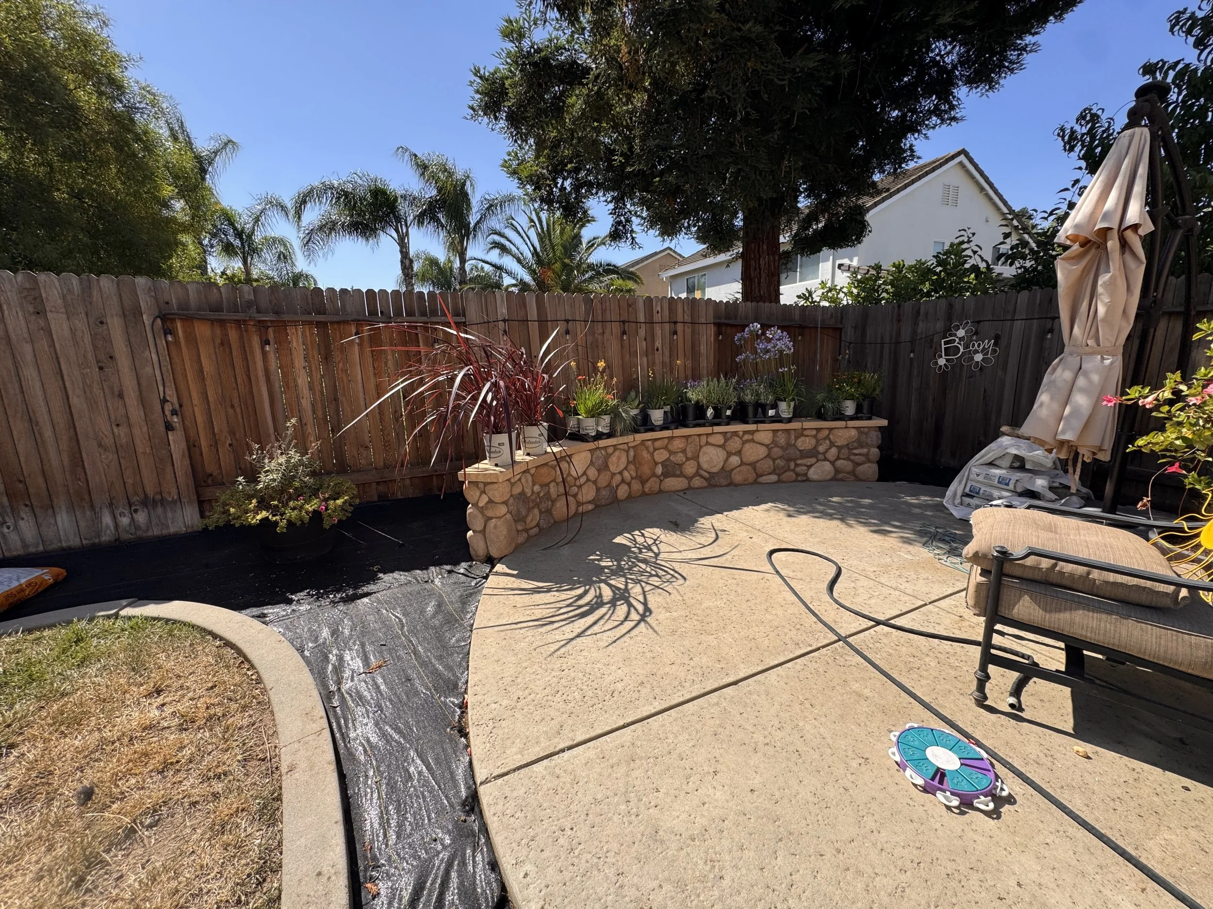 masonry wall/landscape - Elk Grove, CA