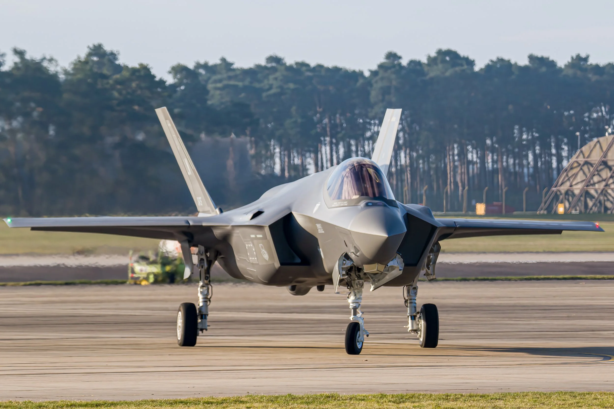 Lakenheath_220310_0131-DeNoiseAI-standard.jpg