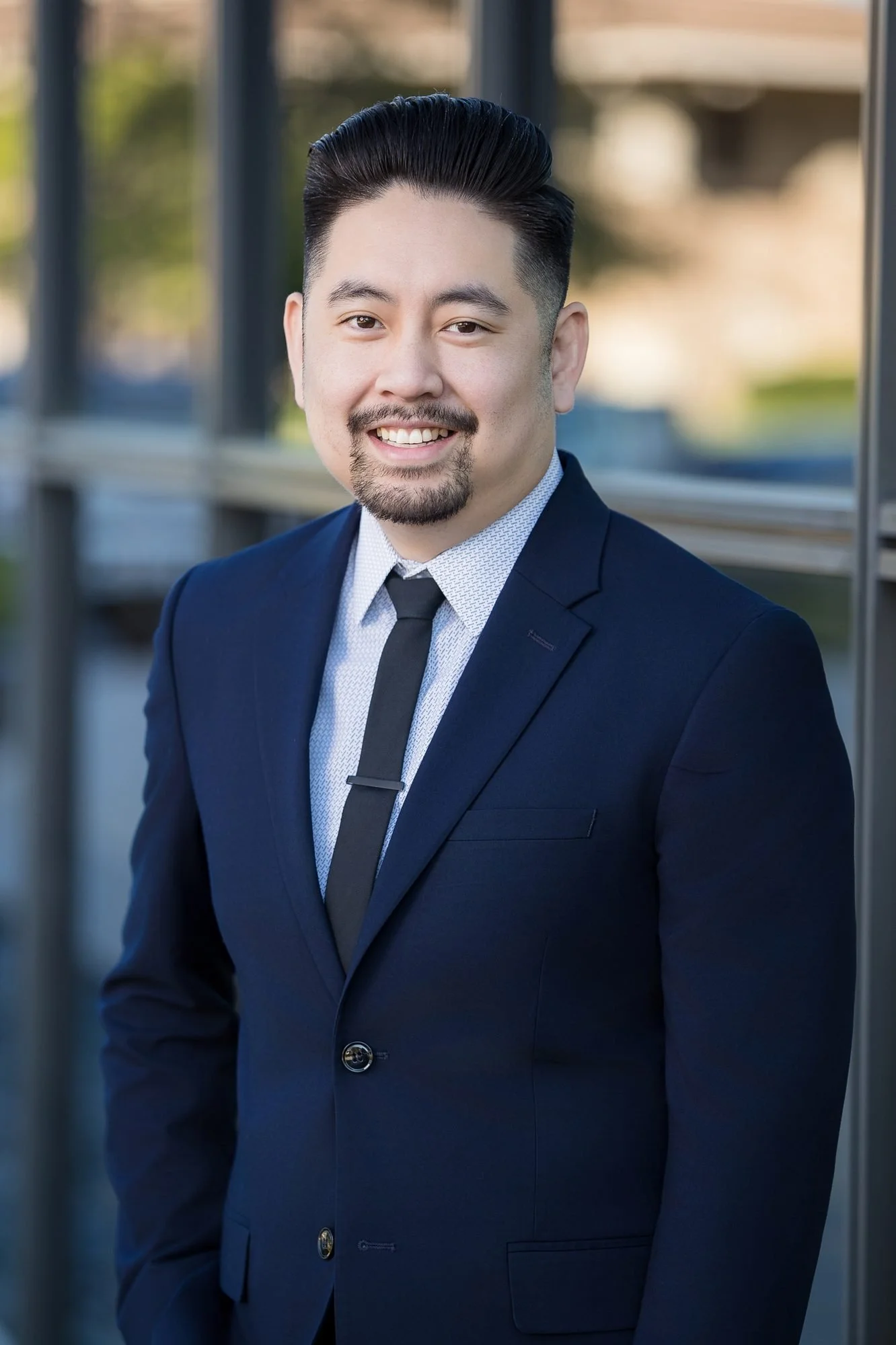 financial-services-corporate-headshot-6.jpg