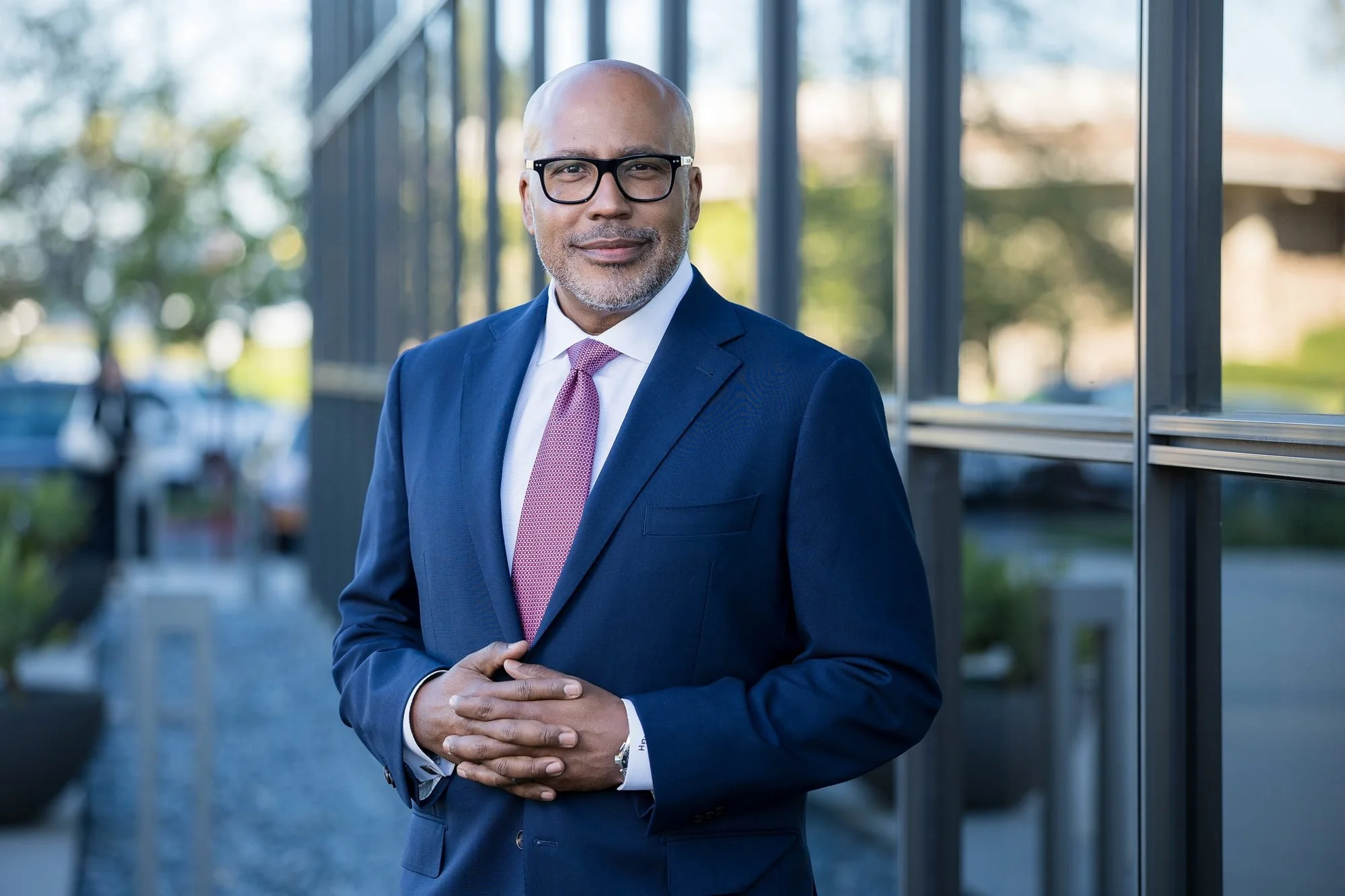 financial-services-corporate-headshot-5.jpg