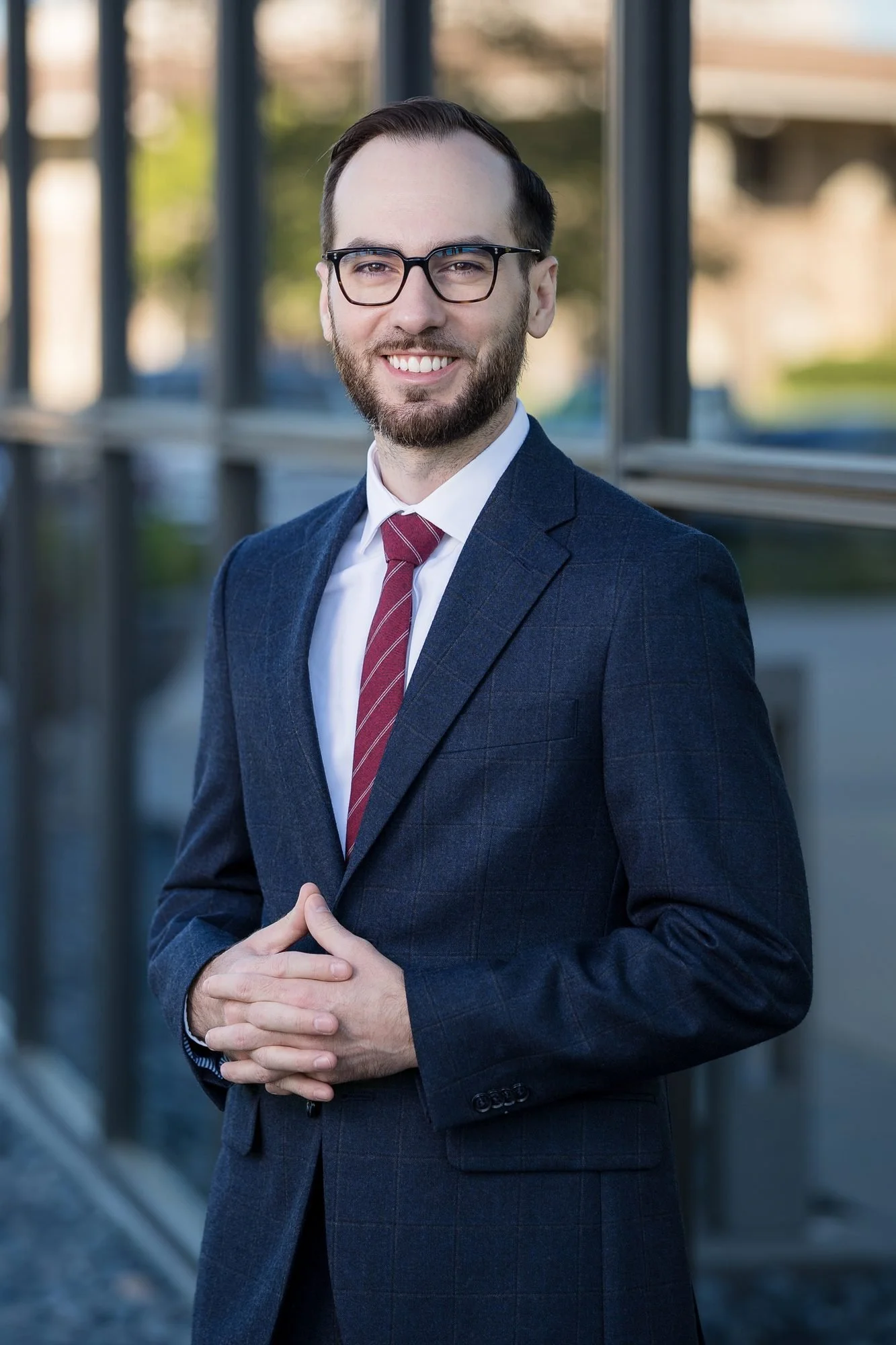 financial-services-corporate-headshot-4.jpg