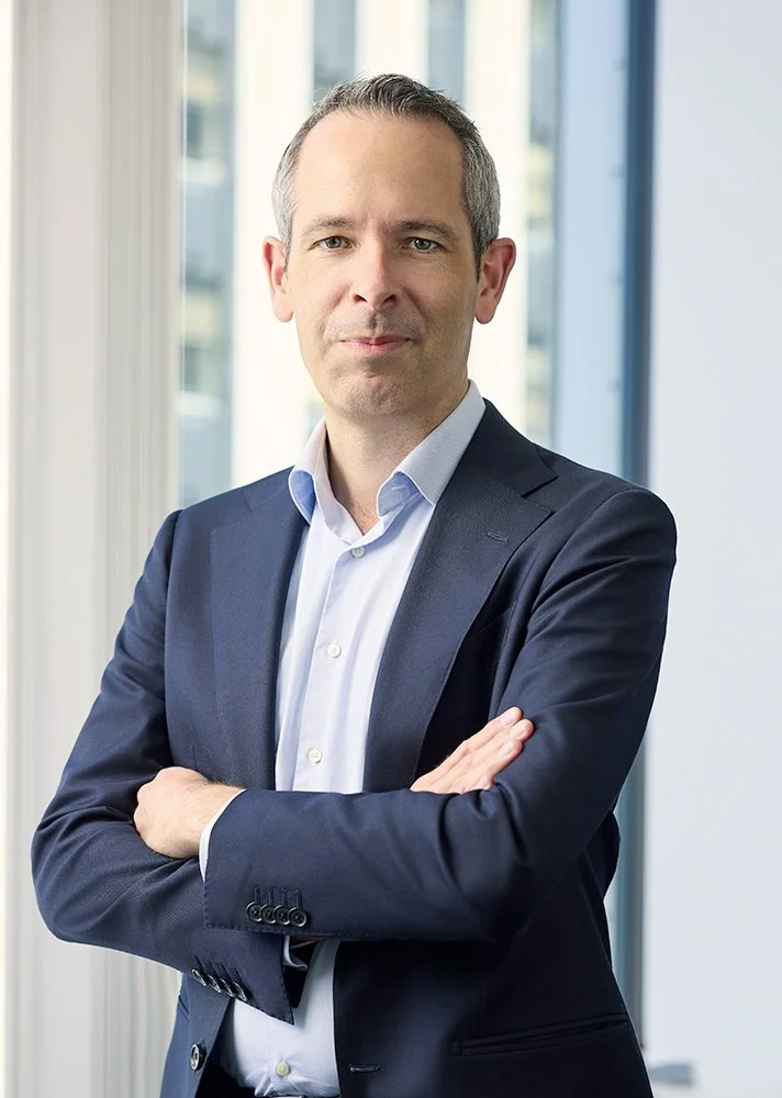 Finance executive corporate headshot, San Francisco