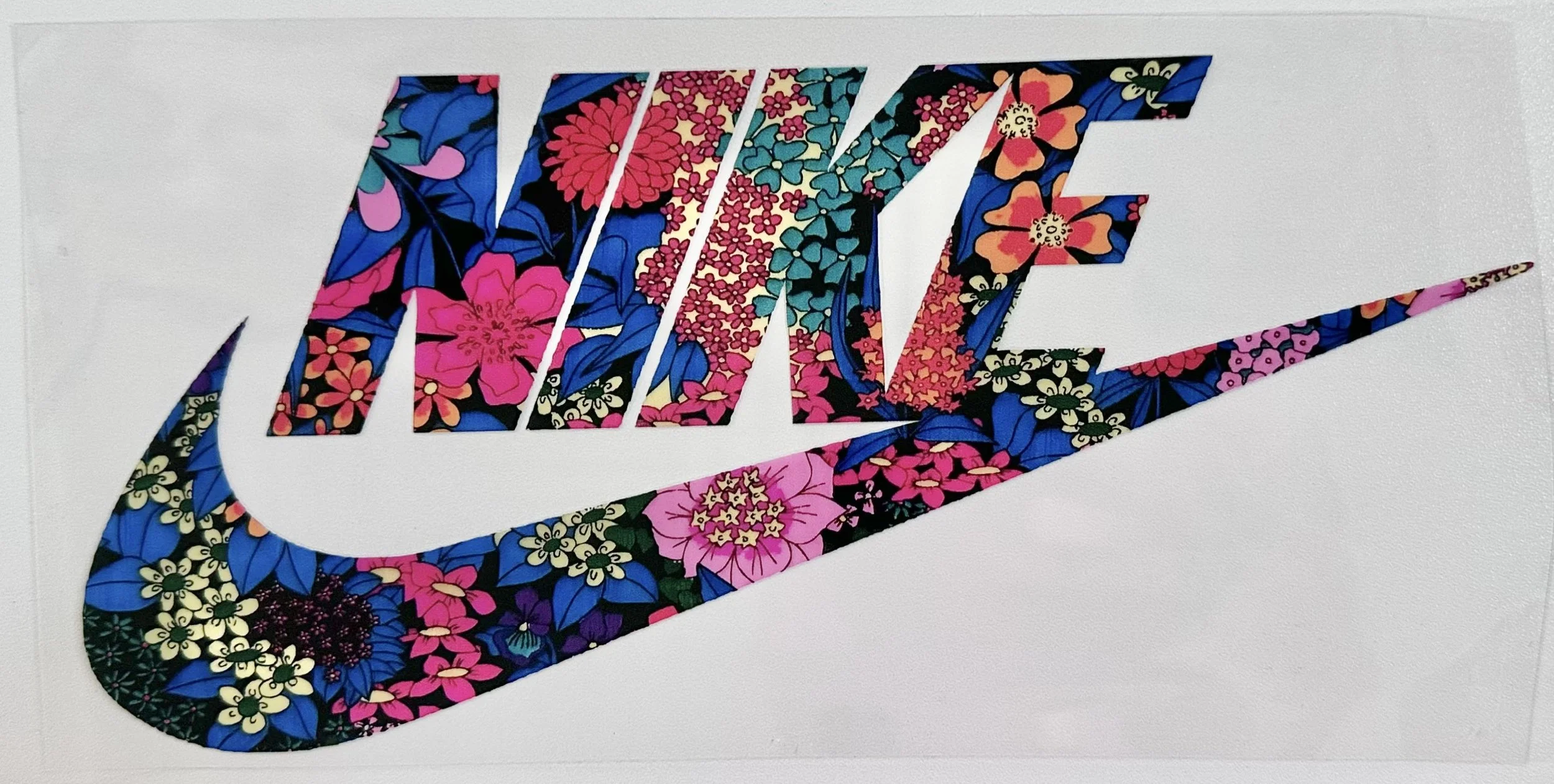 687