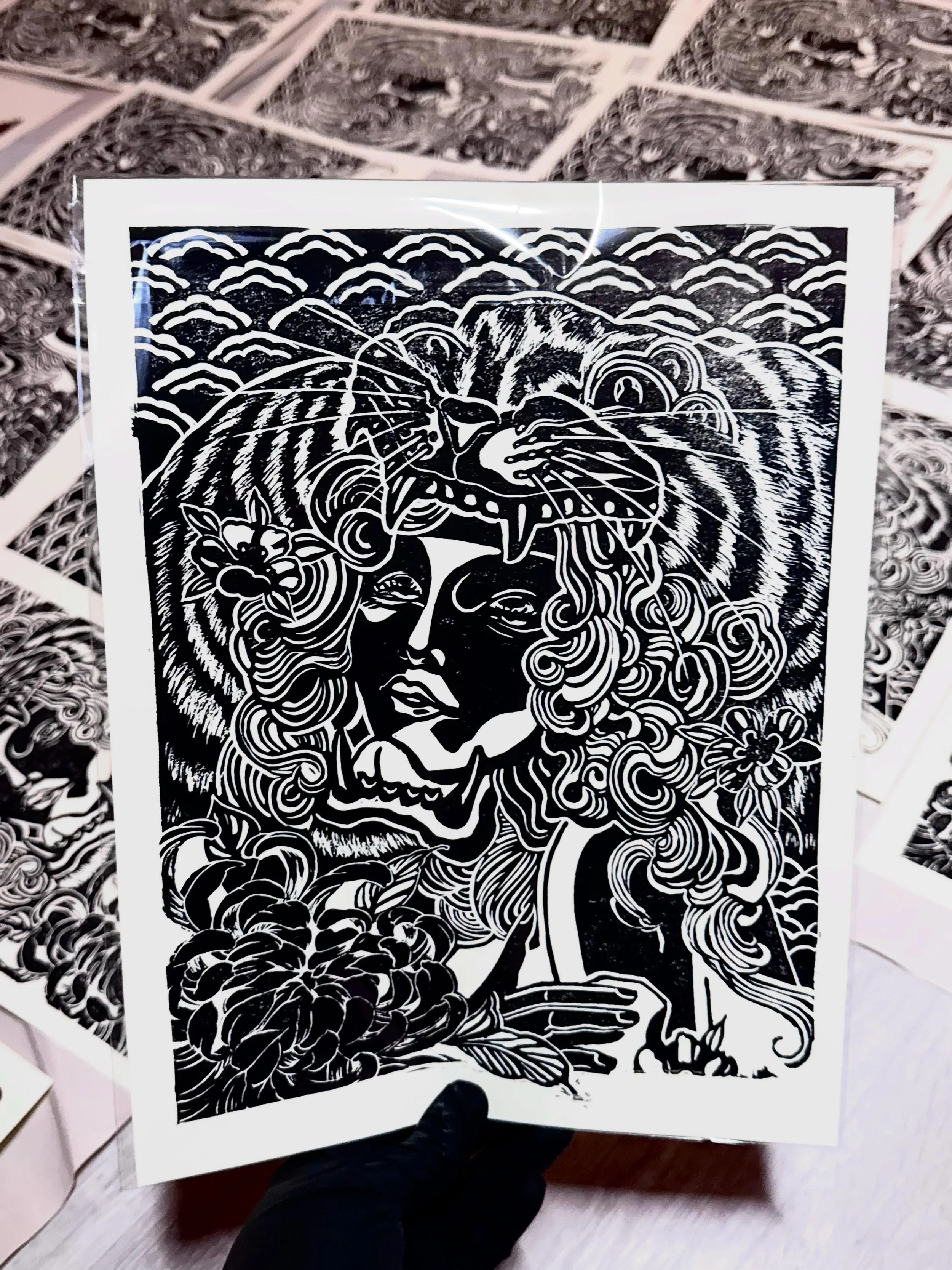 New Prints 🌟

Ladyhead Tiger 
Bleeding Crow 
$20 each
Now available❗️ Message me for yours

#prints #artist #dfw #mexico🇲🇽 ar
