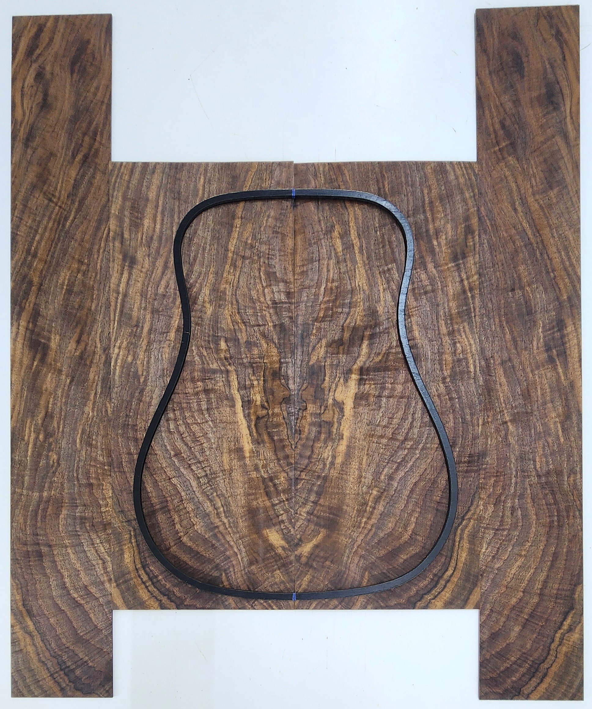 Claro Walnut - 725