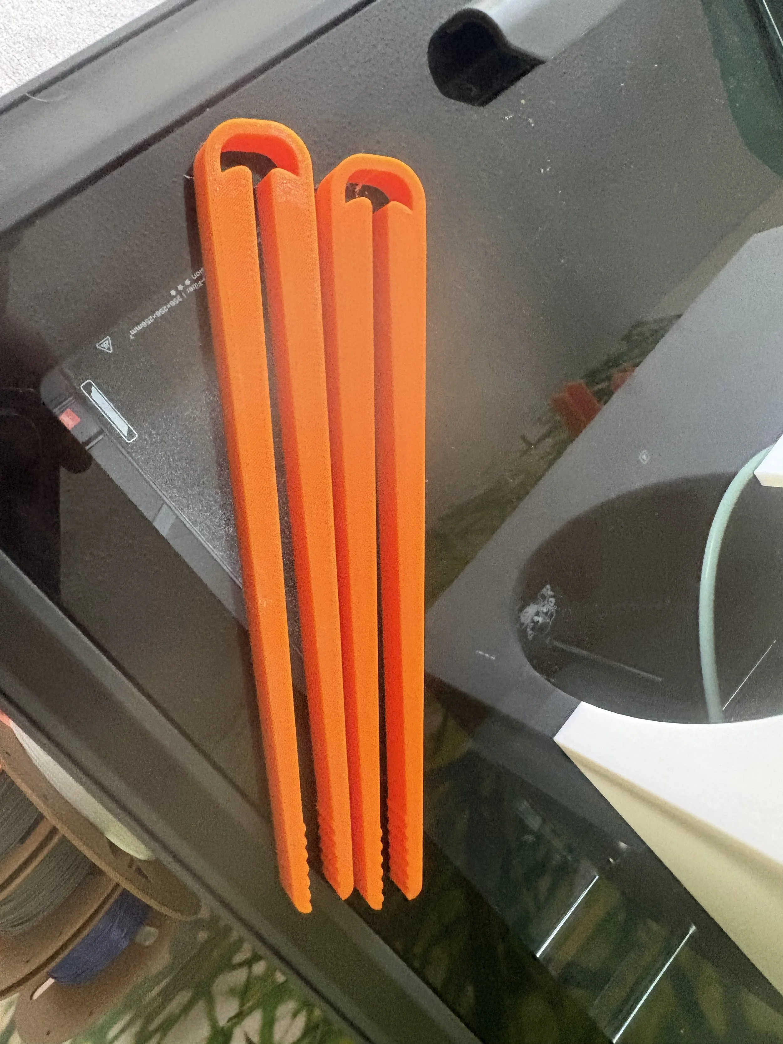 3D printed reptile feeding tongs - ball python vivarium tool